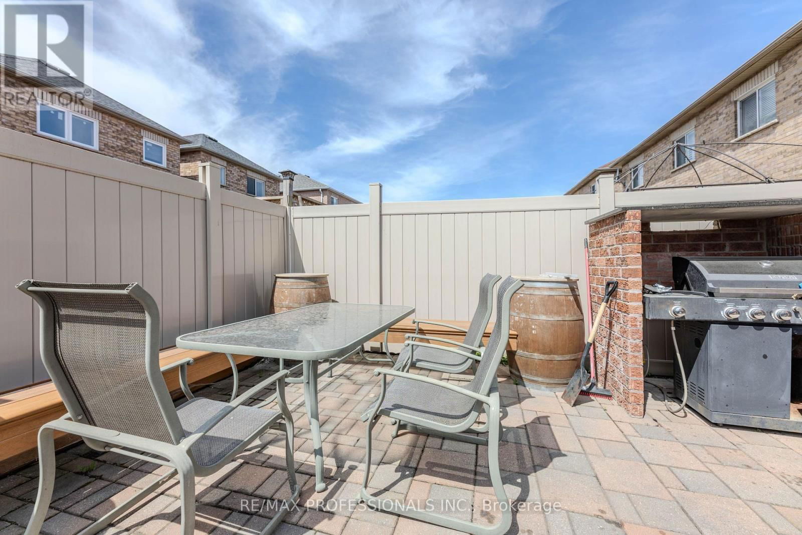 1 - 295 DEEPSPRINGS CRESCENT Image 22