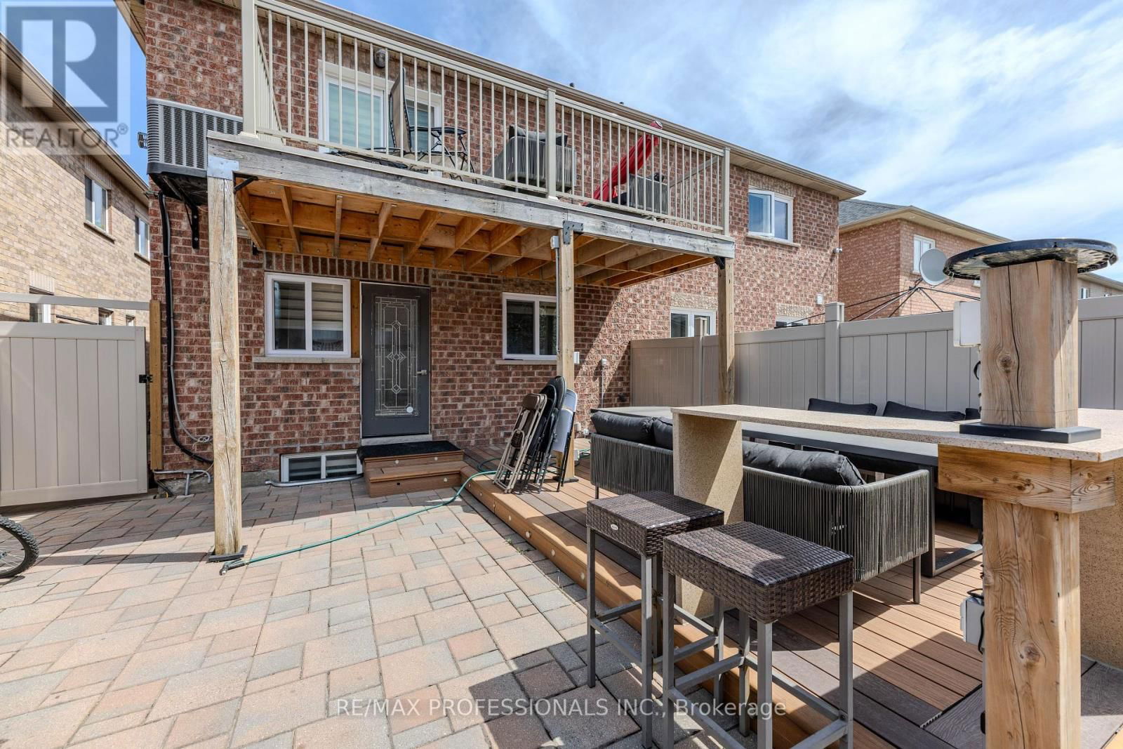 1 - 295 DEEPSPRINGS CRESCENT Image 24