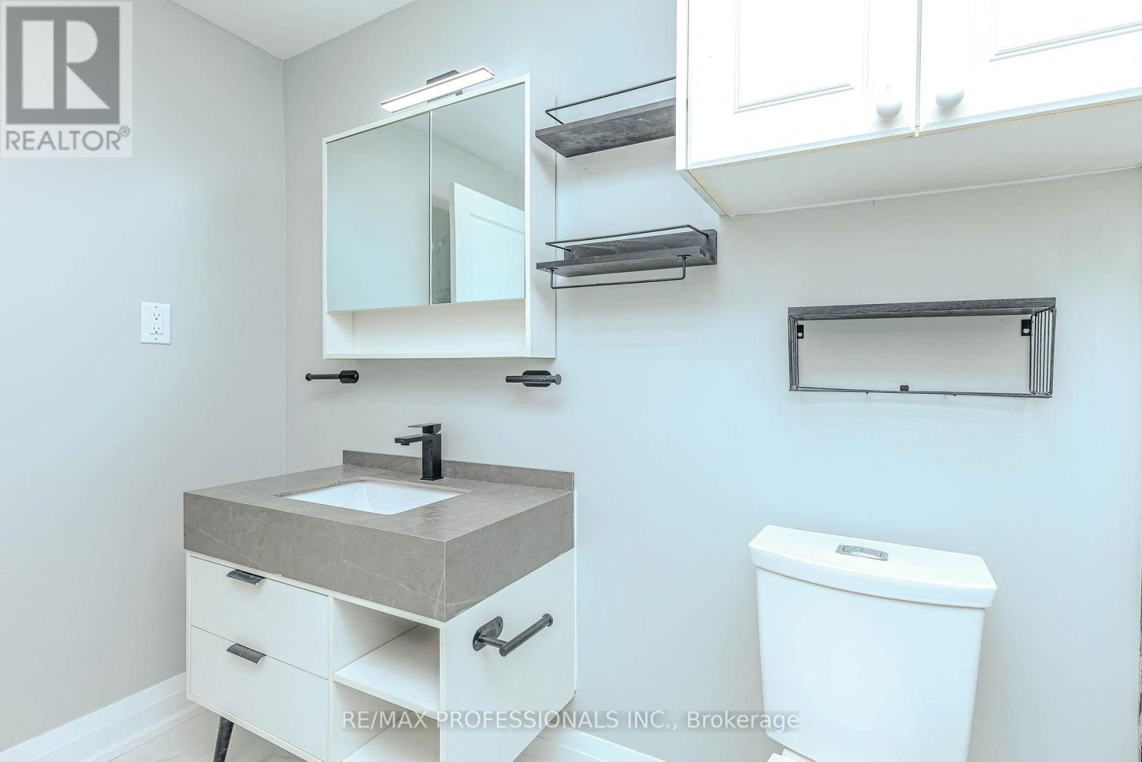 1 - 295 DEEPSPRINGS CRESCENT Image 44