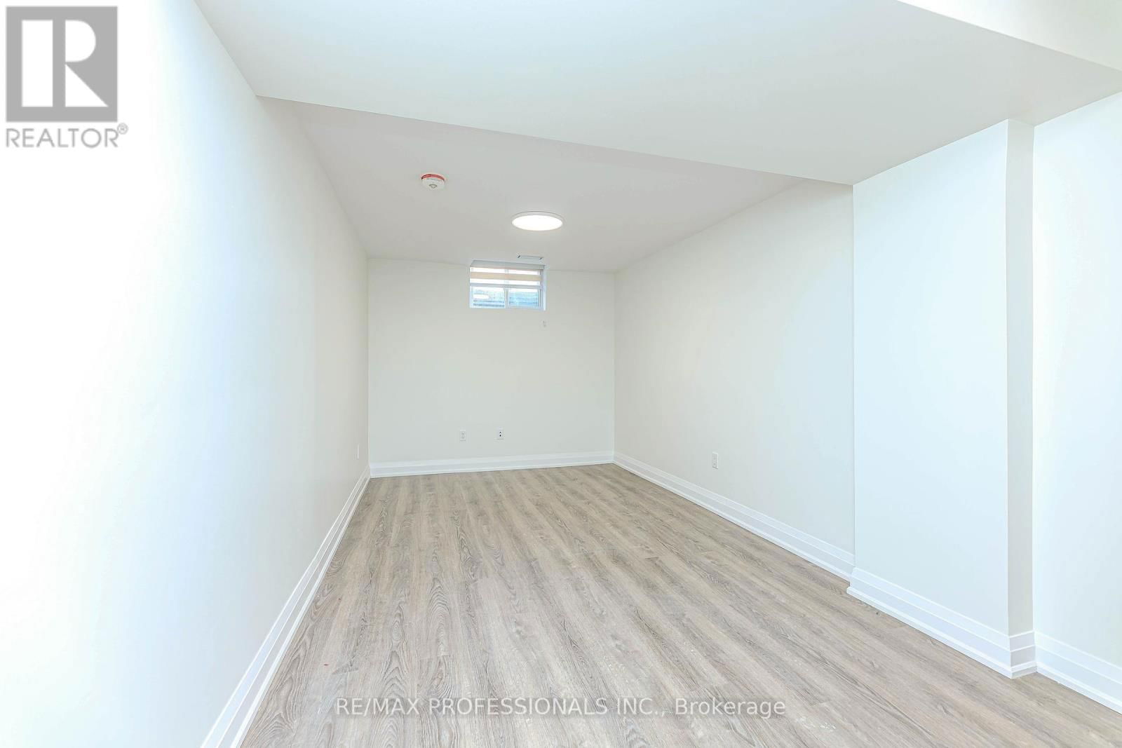 1 - 295 DEEPSPRINGS CRESCENT Image 46
