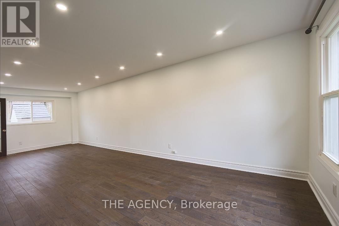 31 BRUNTON PLACE Image 3