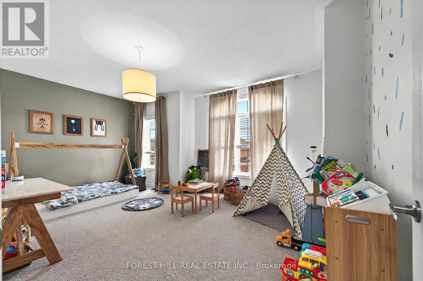 67 ALF NEELY WAY Image 25