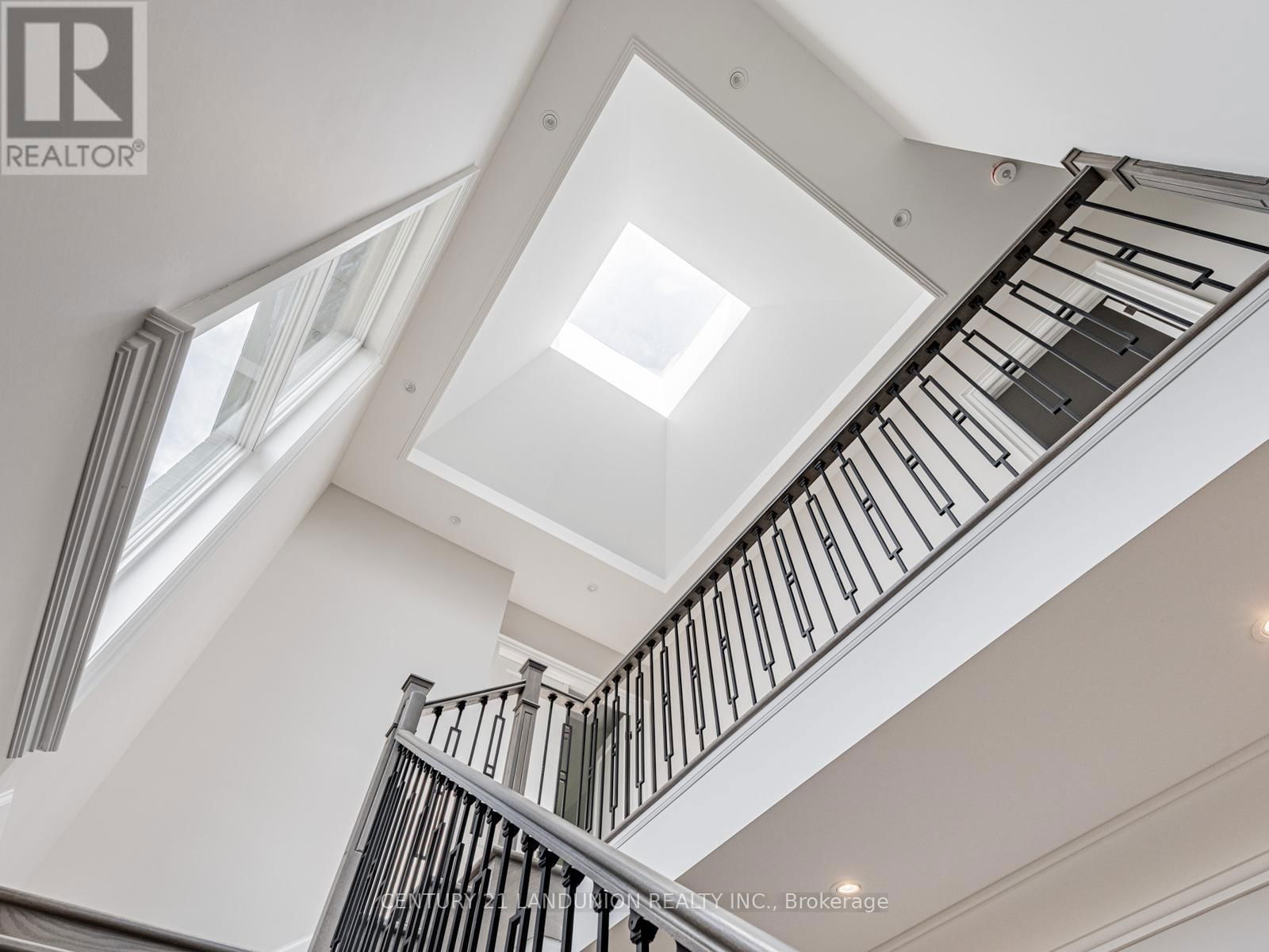36A ELM GROVE AVENUE Image 18