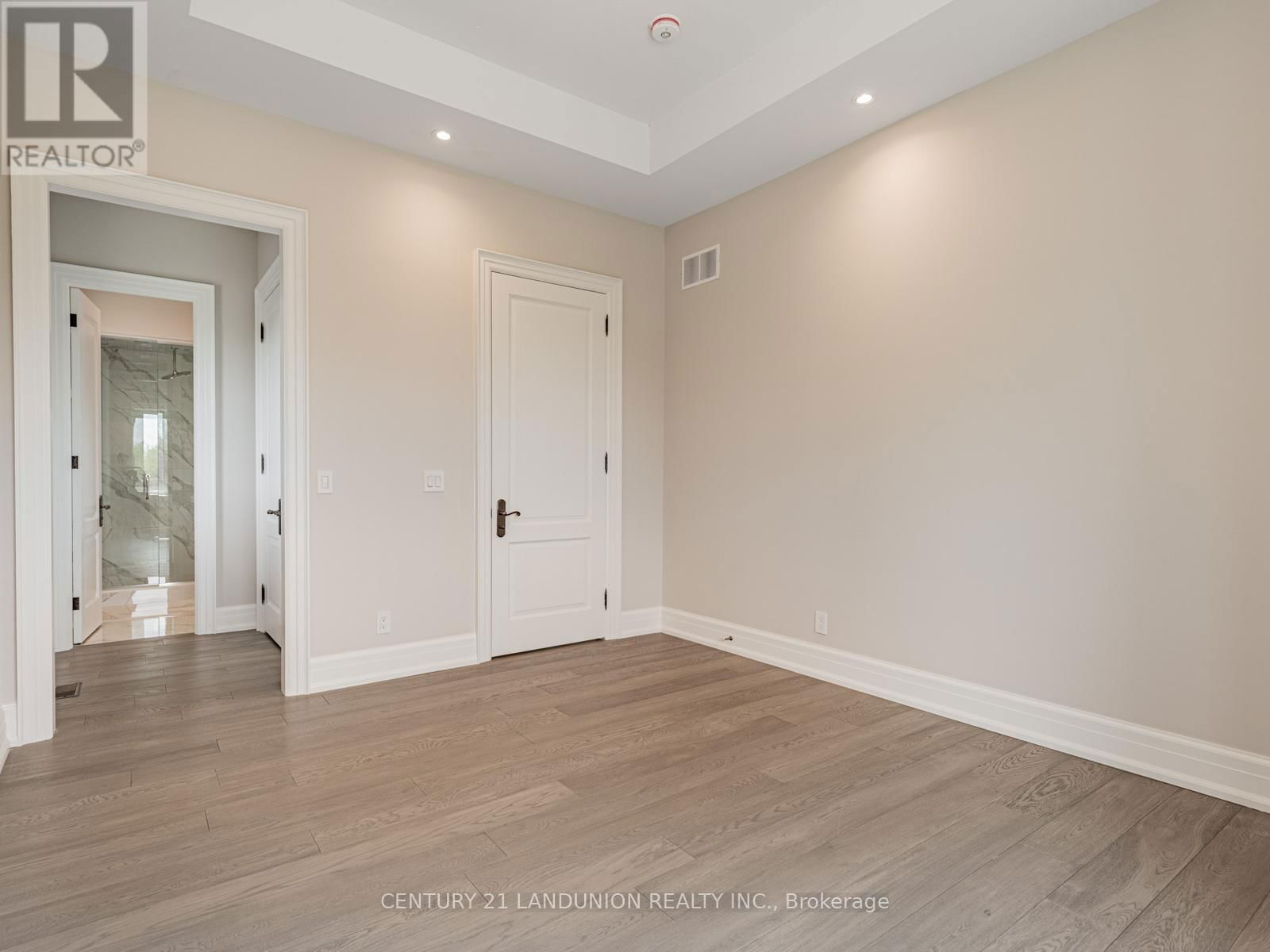 36A ELM GROVE AVENUE Image 31