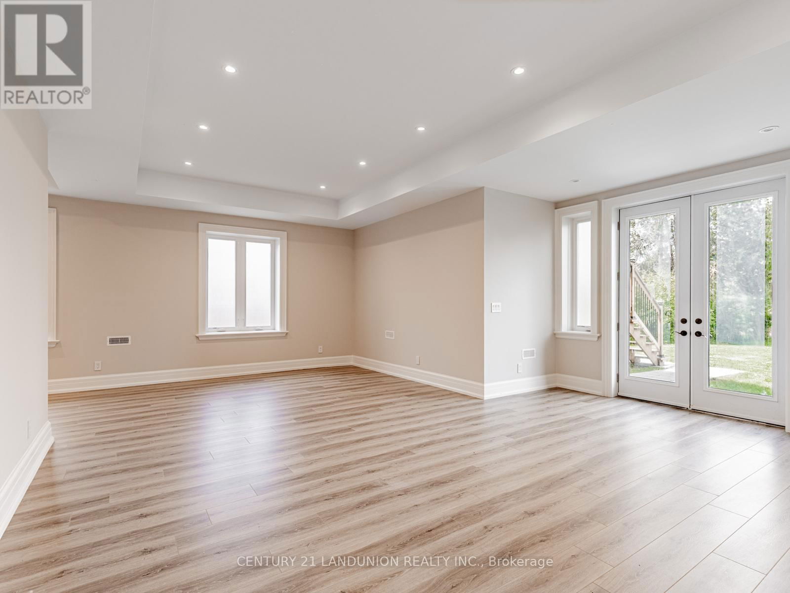 36A ELM GROVE AVENUE Image 40