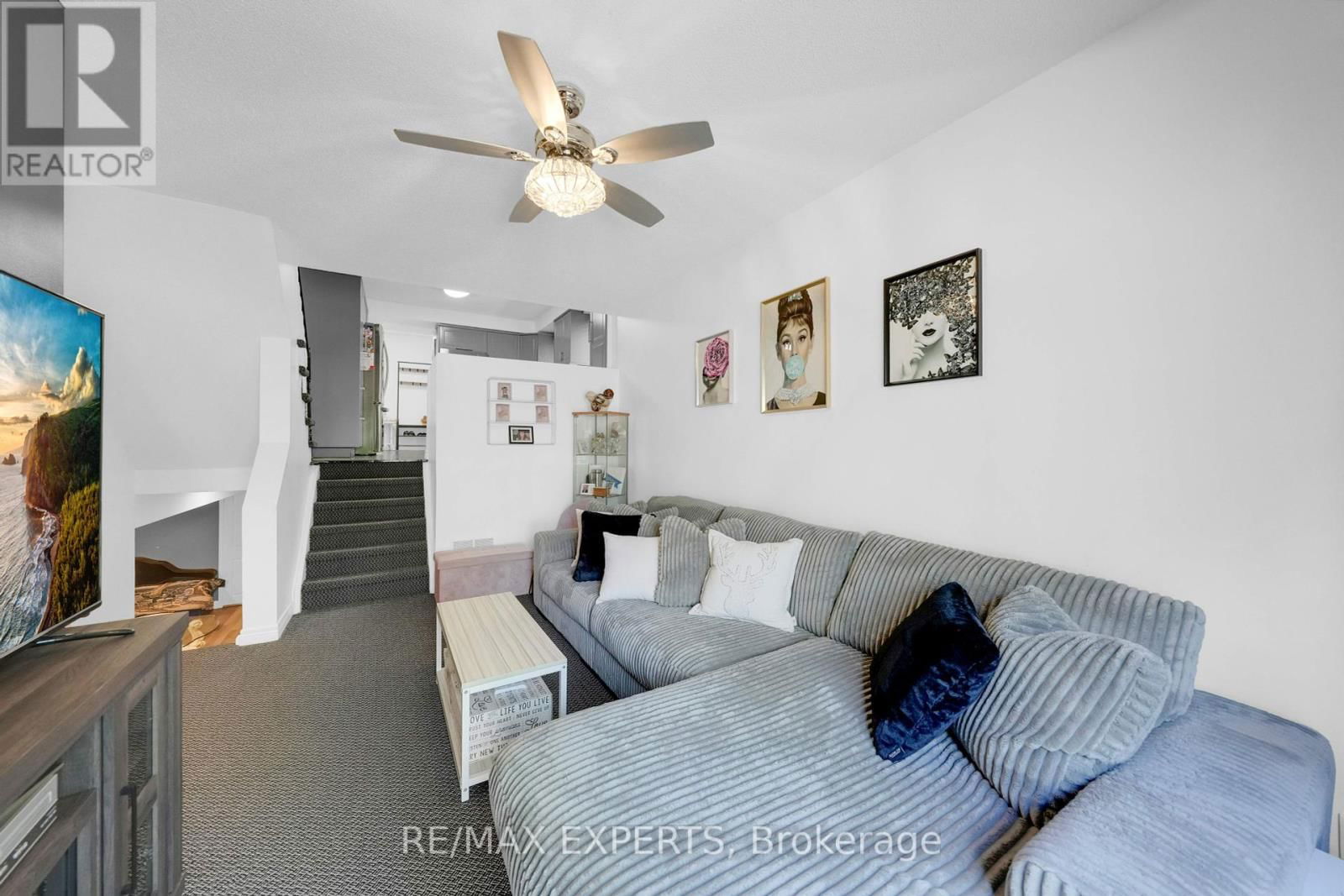 83 GRAY AVENUE Image 14