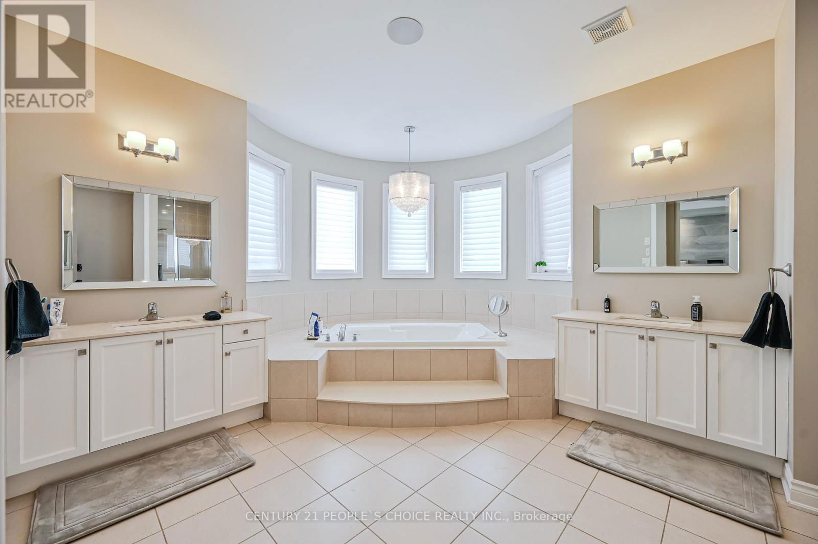 39 MUNSIE DRIVE Image 25