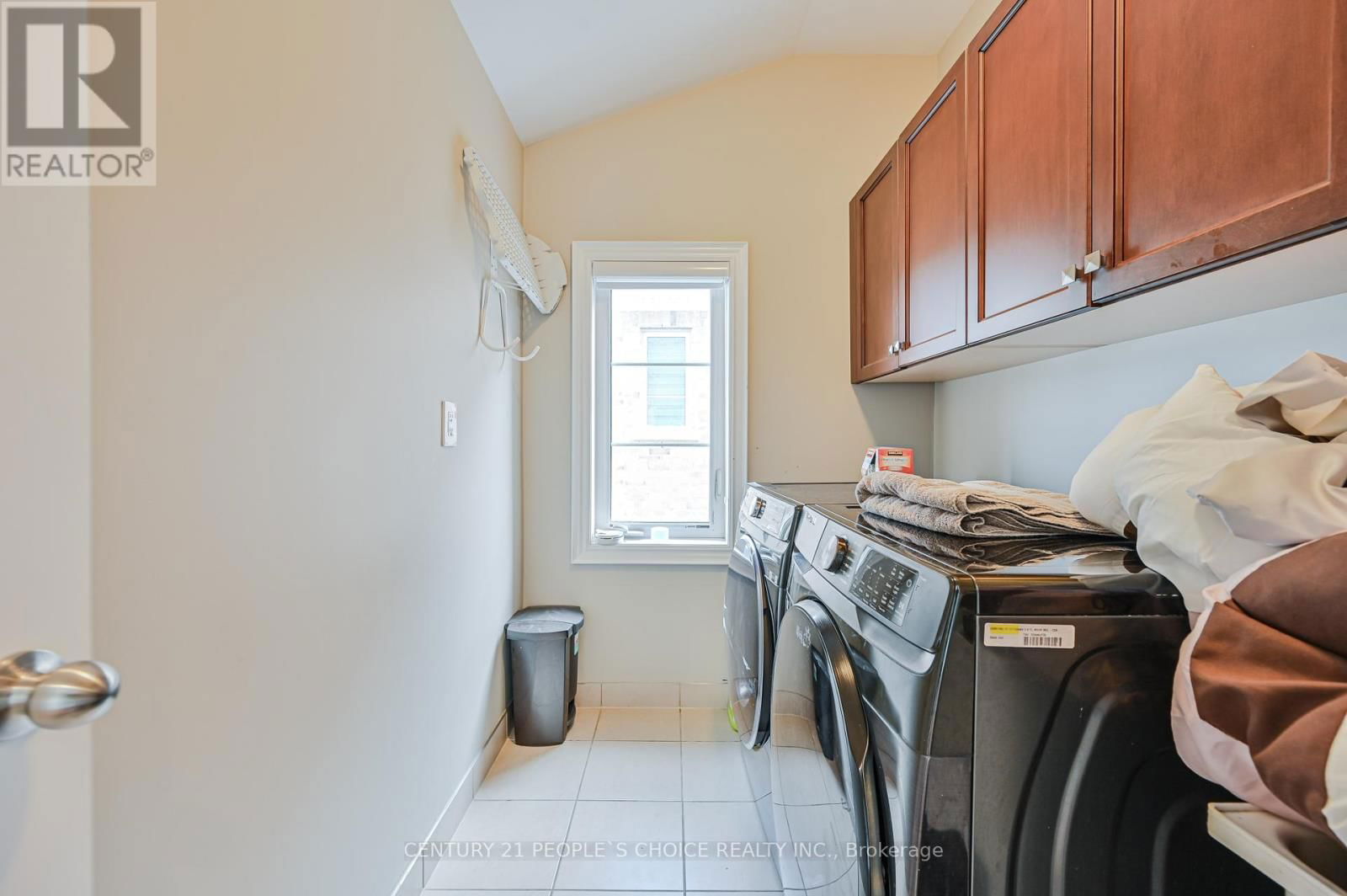 39 MUNSIE DRIVE Image 37