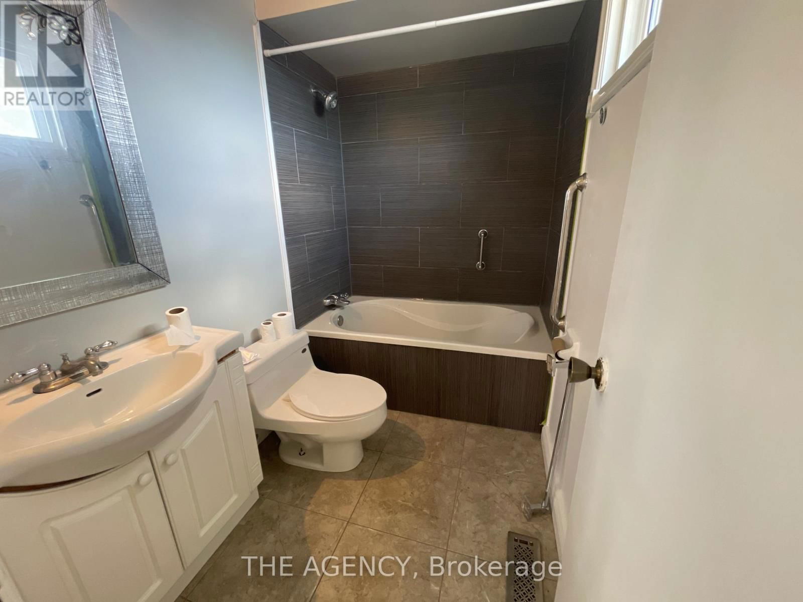 310 PRIMROSE LANE Image 18