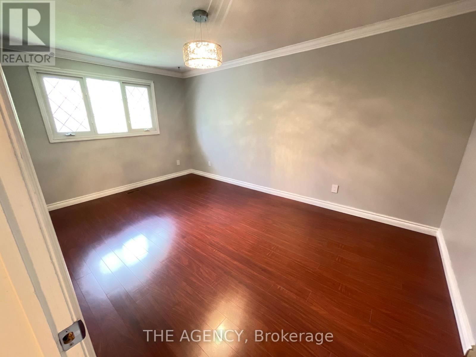 310 PRIMROSE LANE Image 19