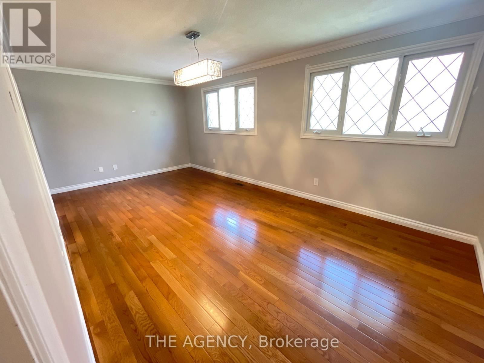 310 PRIMROSE LANE Image 20