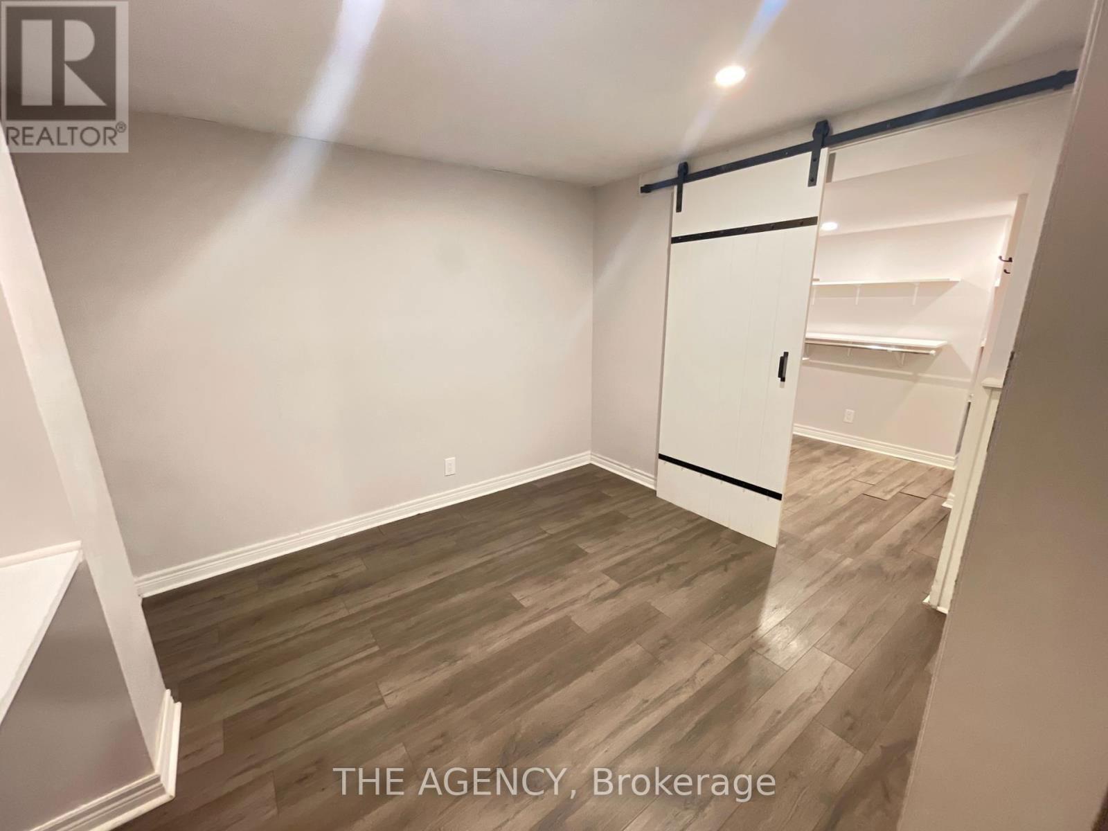 310 PRIMROSE LANE Image 24