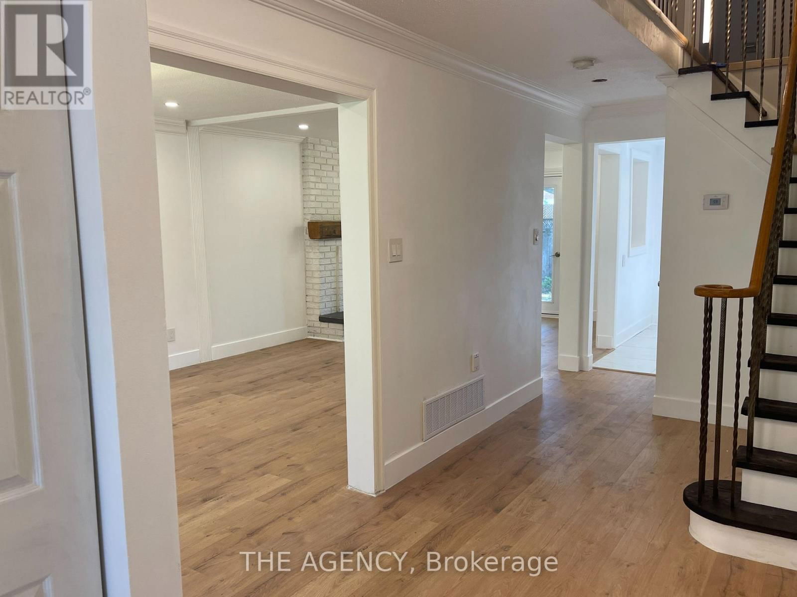 310 PRIMROSE LANE Image 4