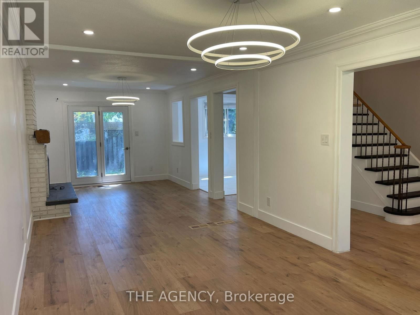 310 PRIMROSE LANE Image 7