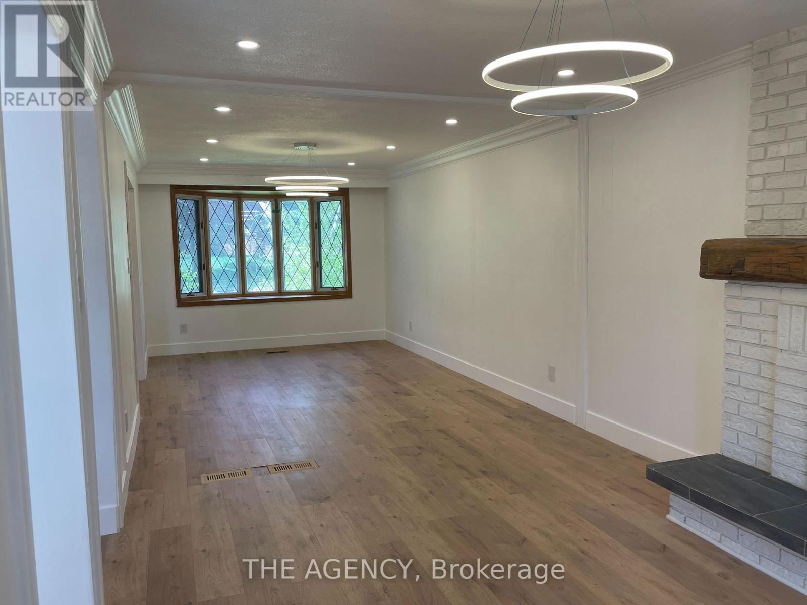 310 PRIMROSE LANE Image 9