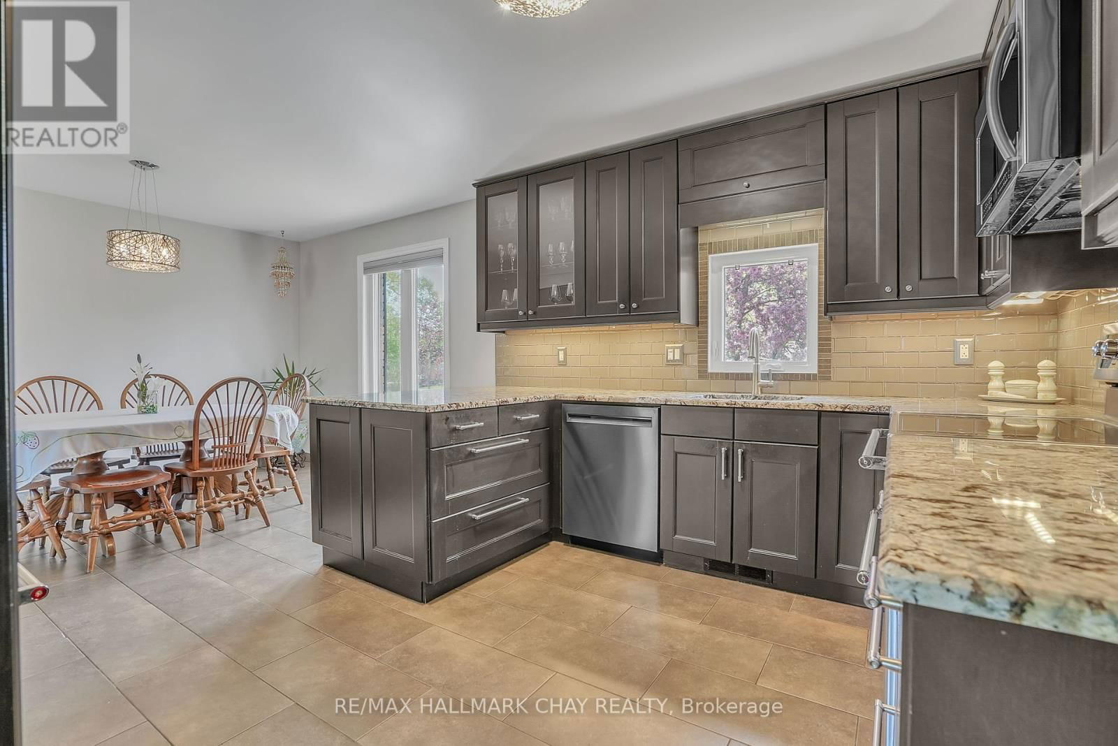 215 MCGEORGE AVENUE Image 12