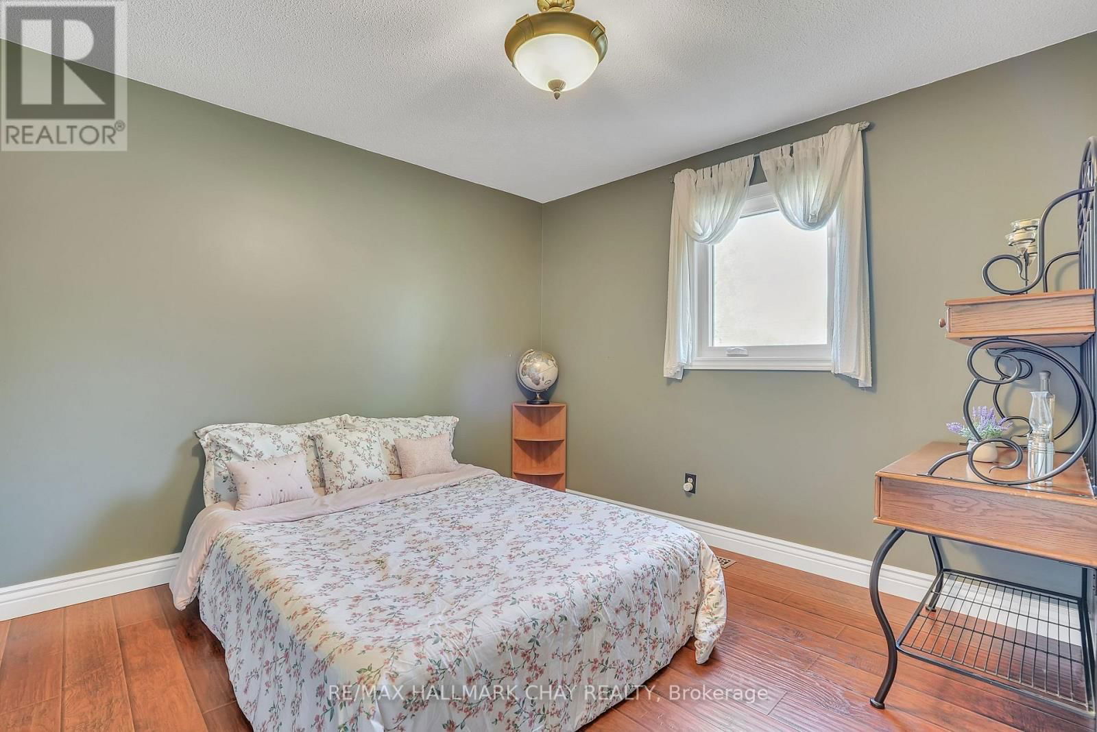 215 MCGEORGE AVENUE Image 25