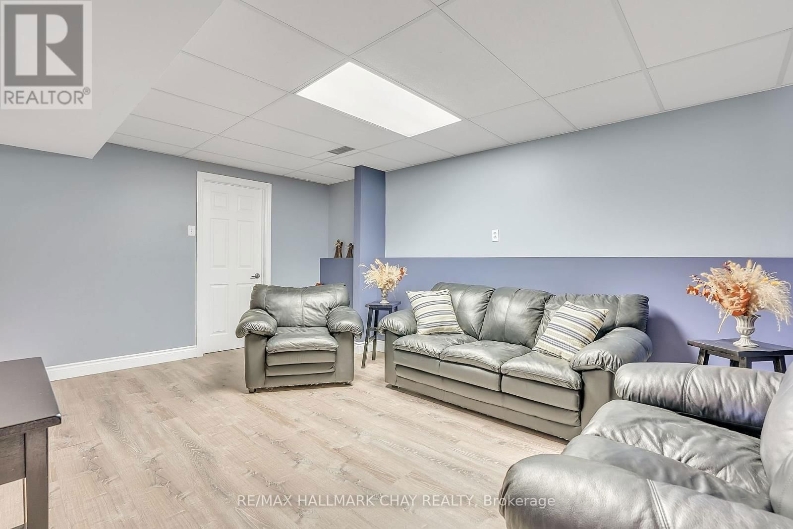 215 MCGEORGE AVENUE Image 29