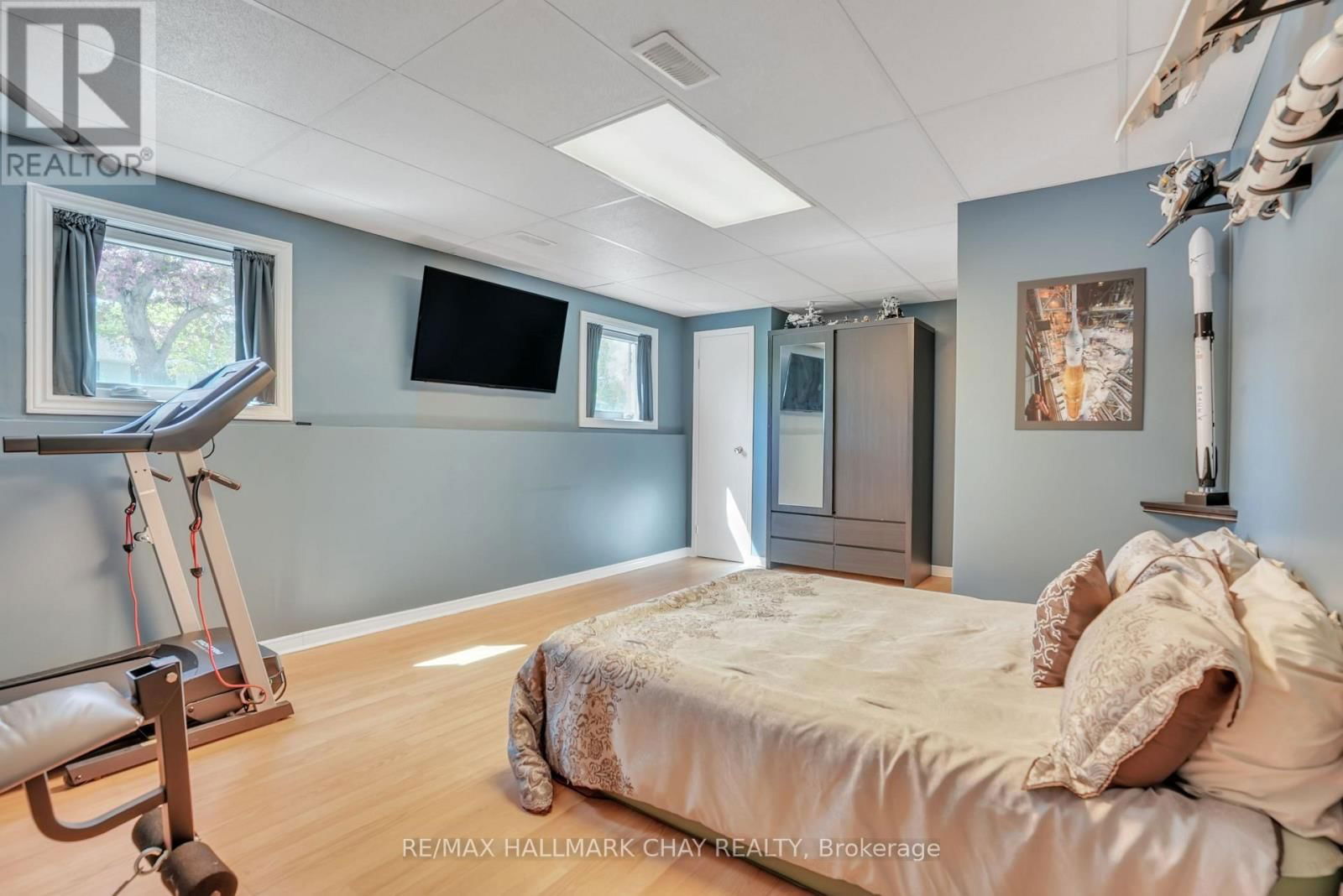 215 MCGEORGE AVENUE Image 30