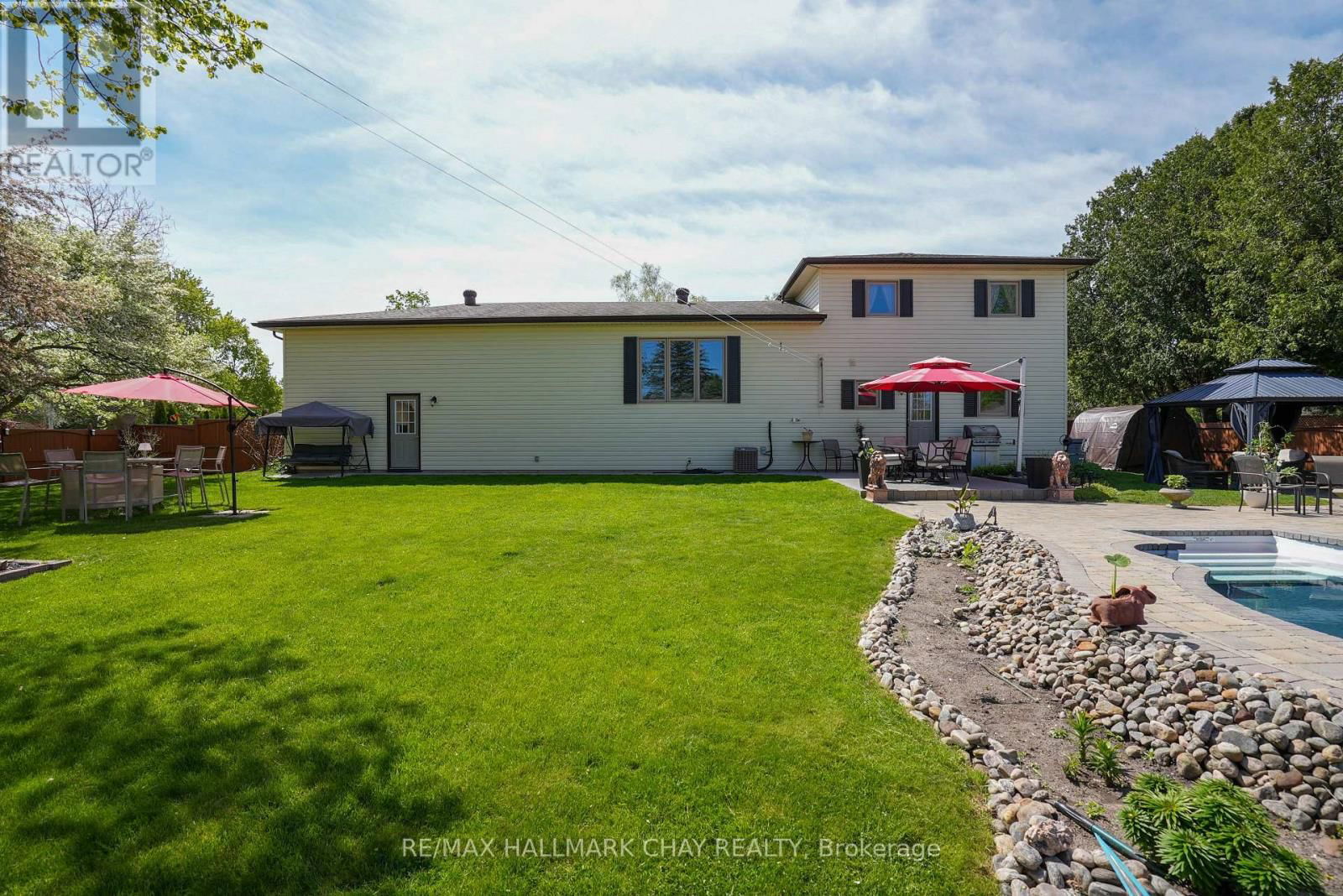 215 MCGEORGE AVENUE Image 38