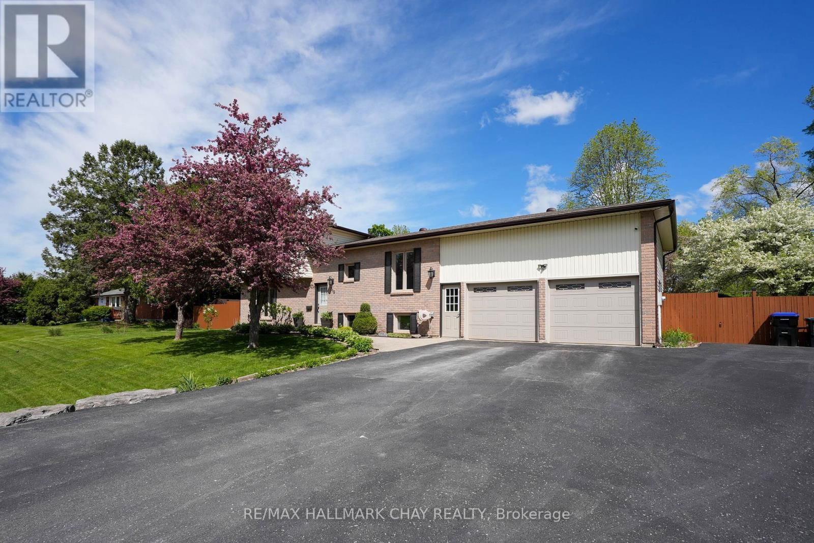 215 MCGEORGE AVENUE Image 41