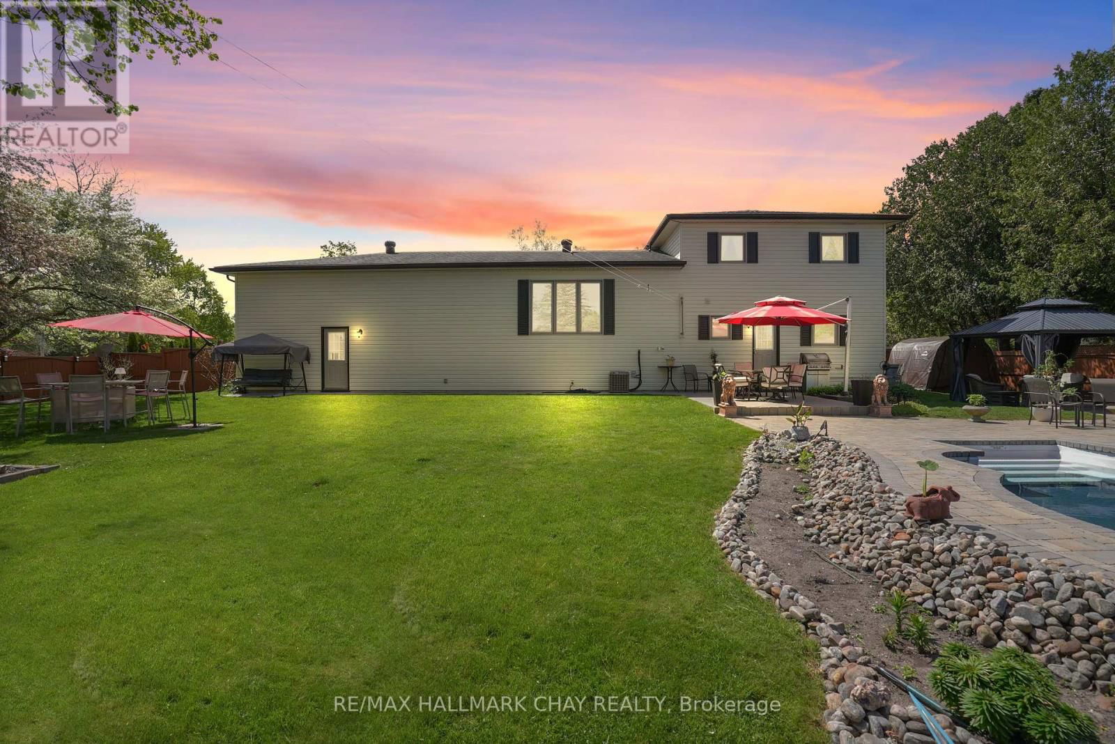 215 MCGEORGE AVENUE Image 6