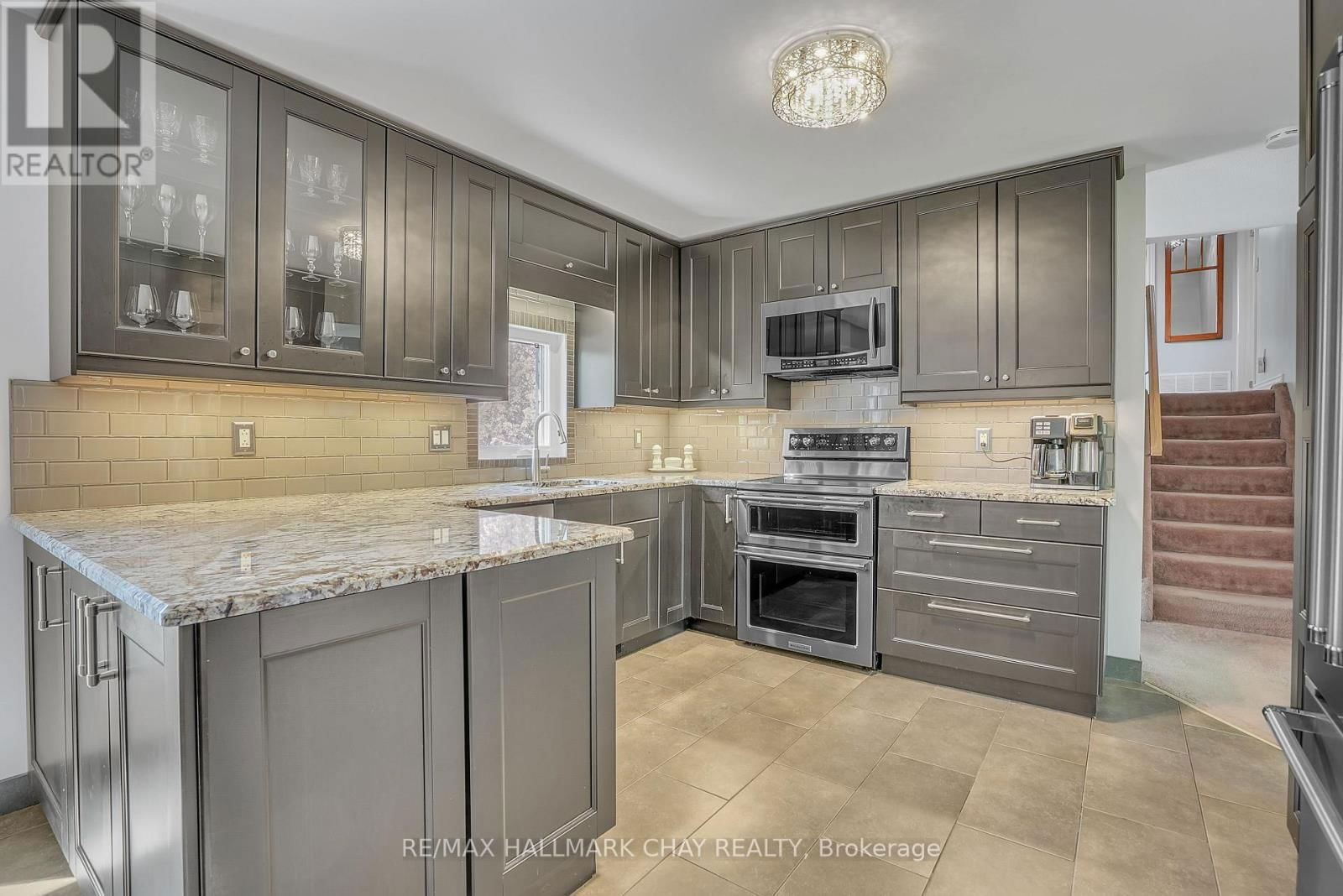 215 MCGEORGE AVENUE Image 7