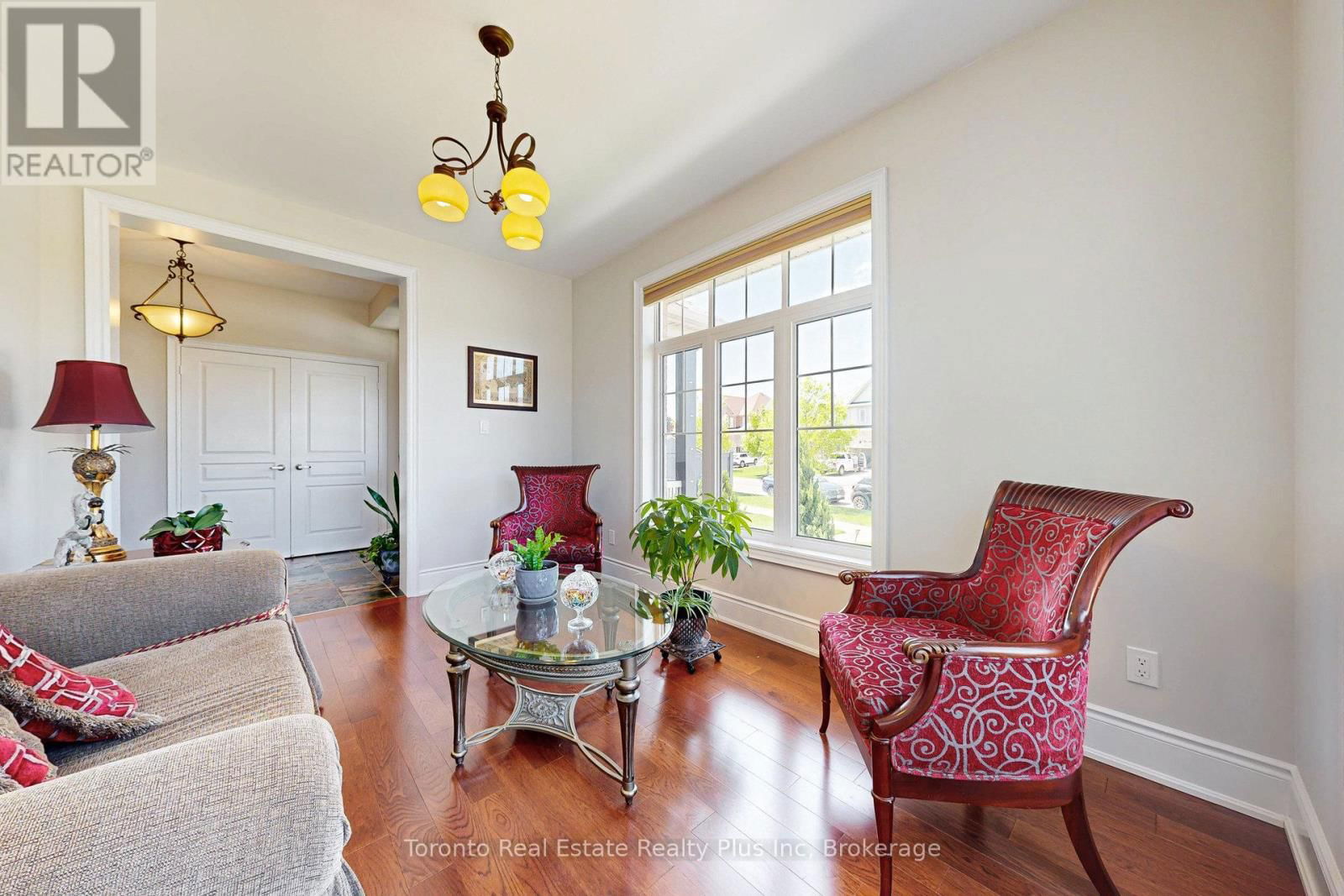 1 WATSON DRIVE Image 11