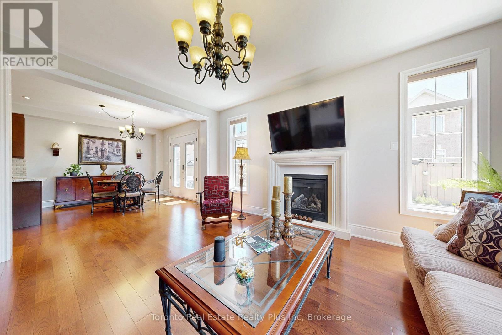 1 WATSON DRIVE Image 16