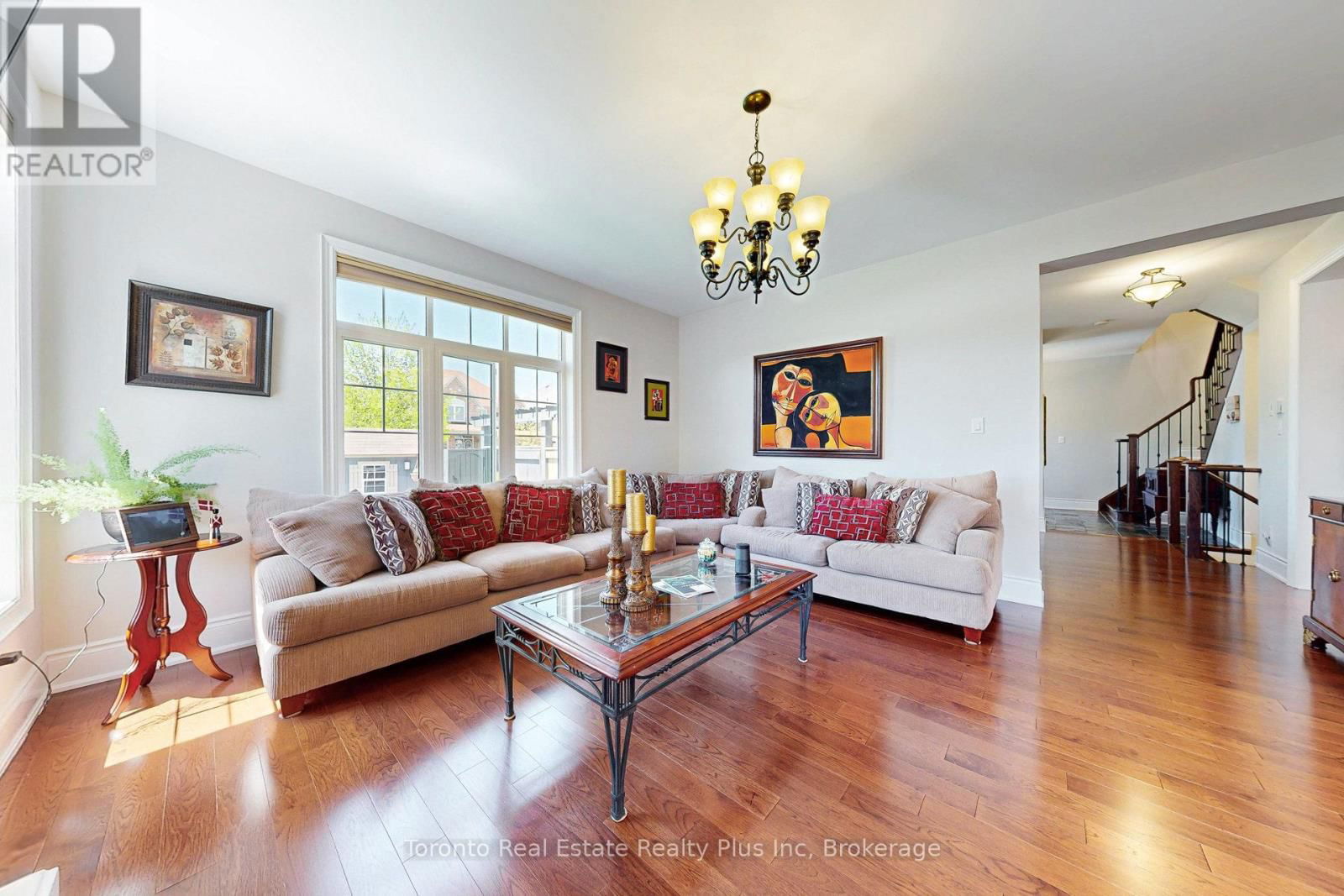 1 WATSON DRIVE Image 17