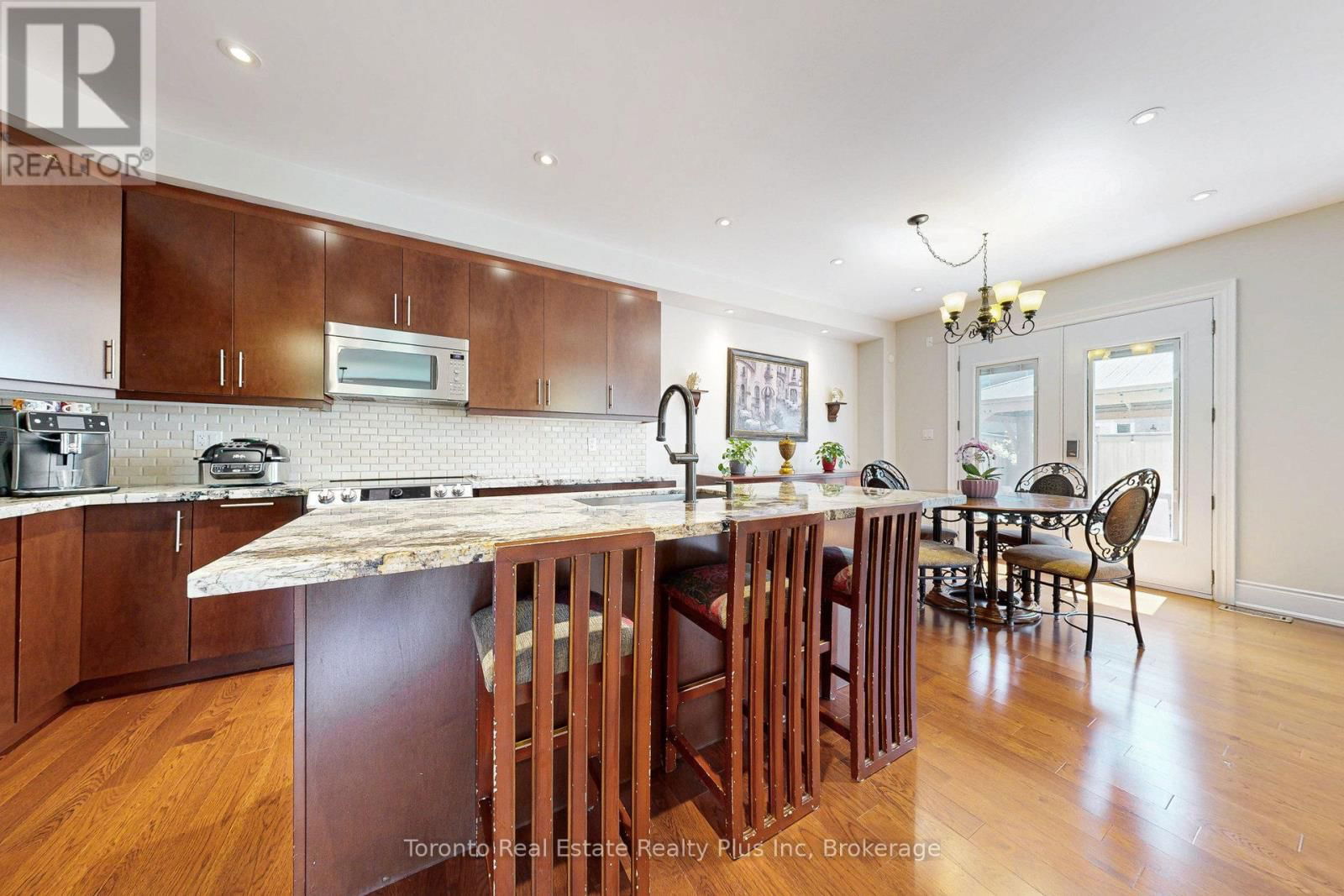 1 WATSON DRIVE Image 20