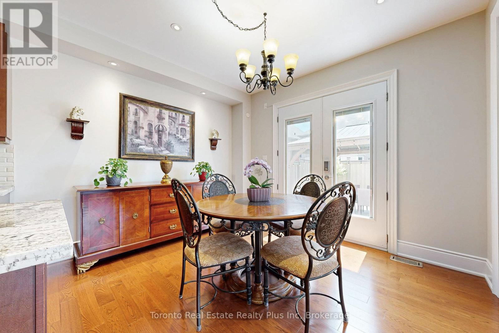 1 WATSON DRIVE Image 24