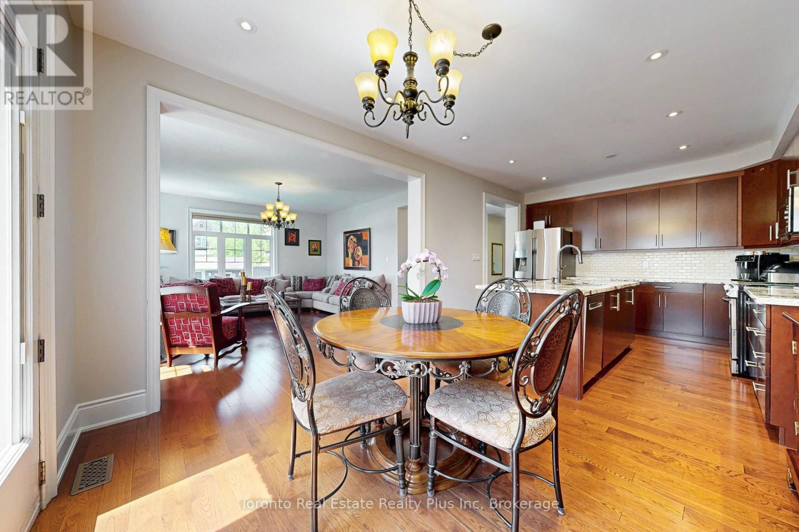 1 WATSON DRIVE Image 25