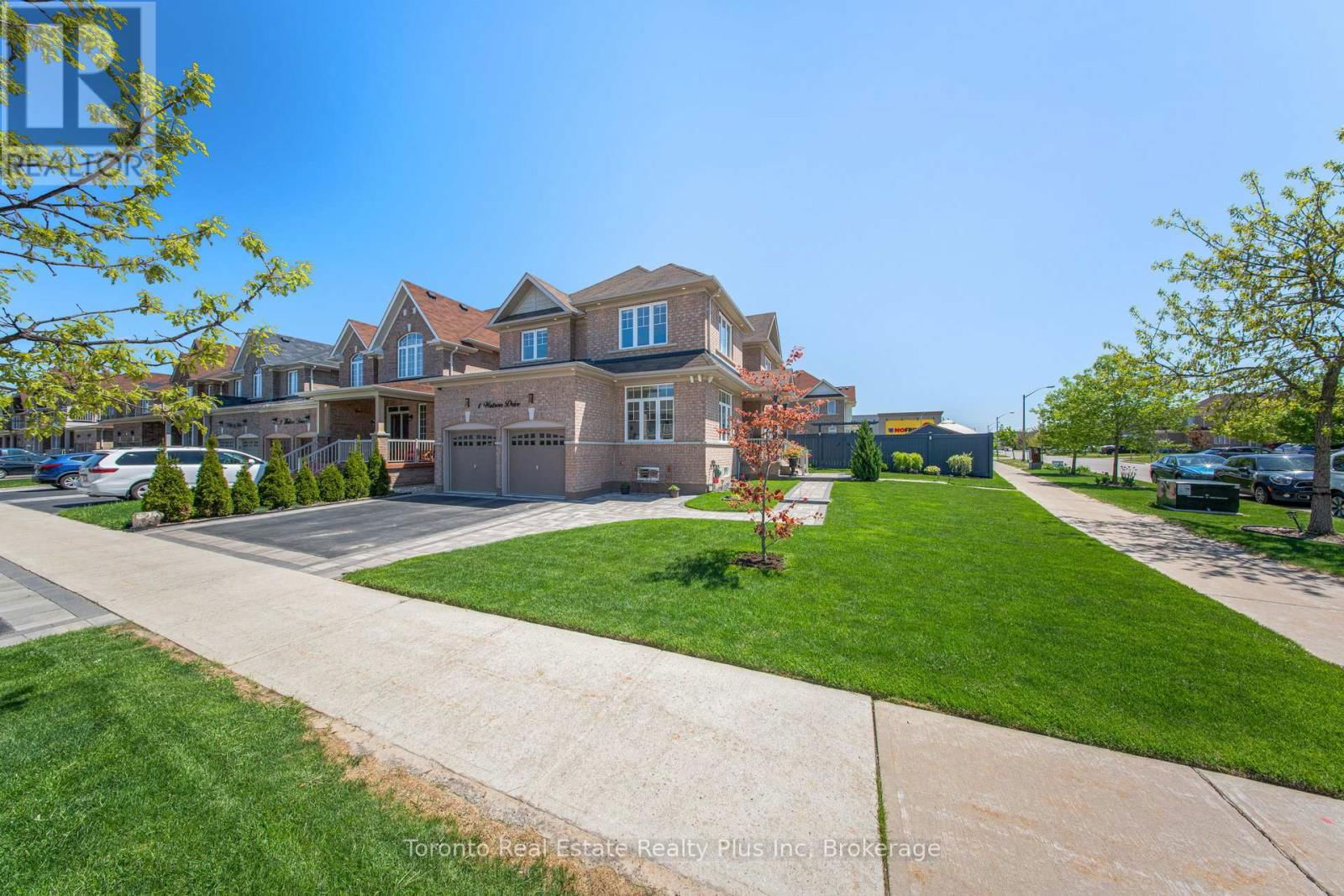 1 WATSON DRIVE Image 3