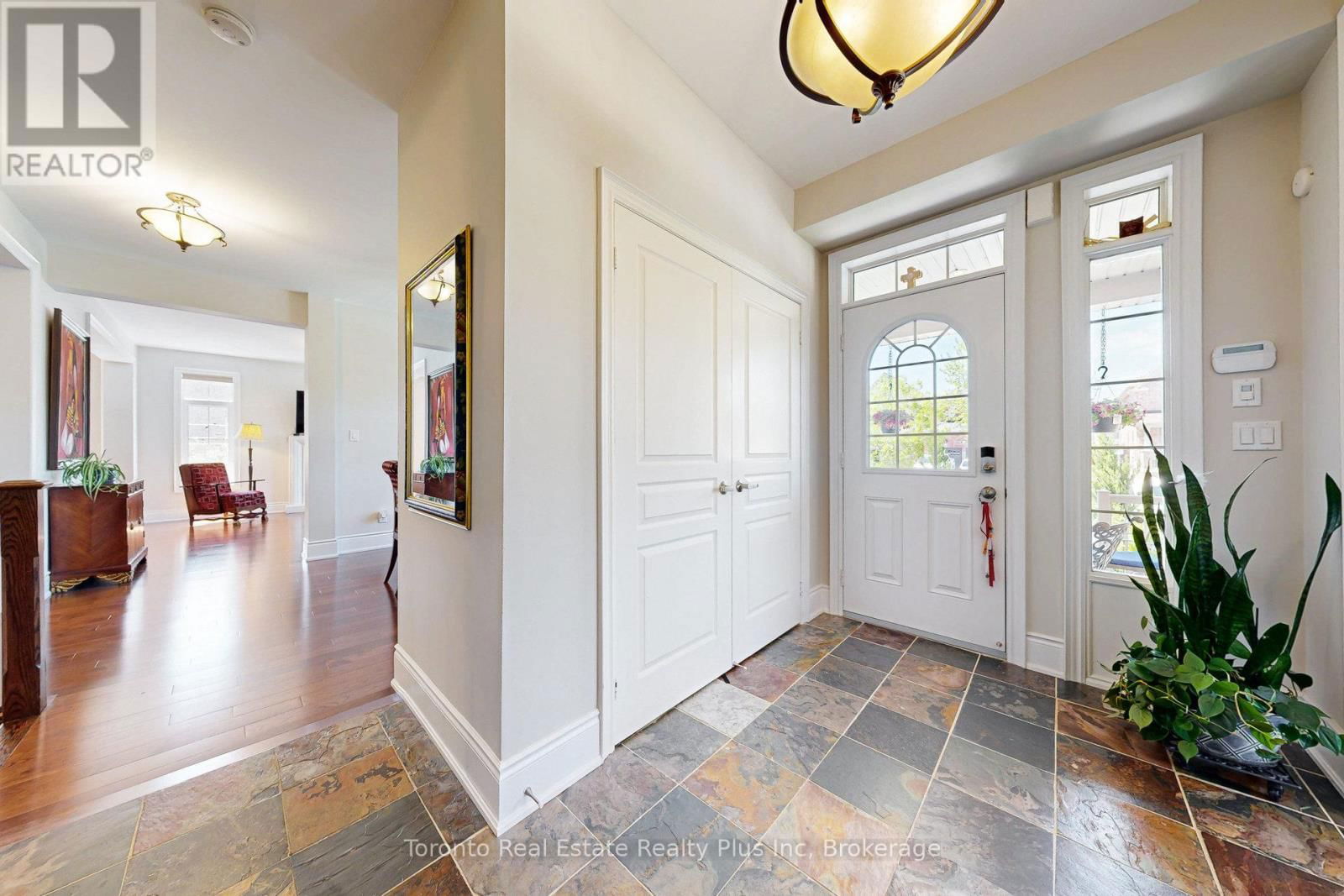1 WATSON DRIVE Image 7