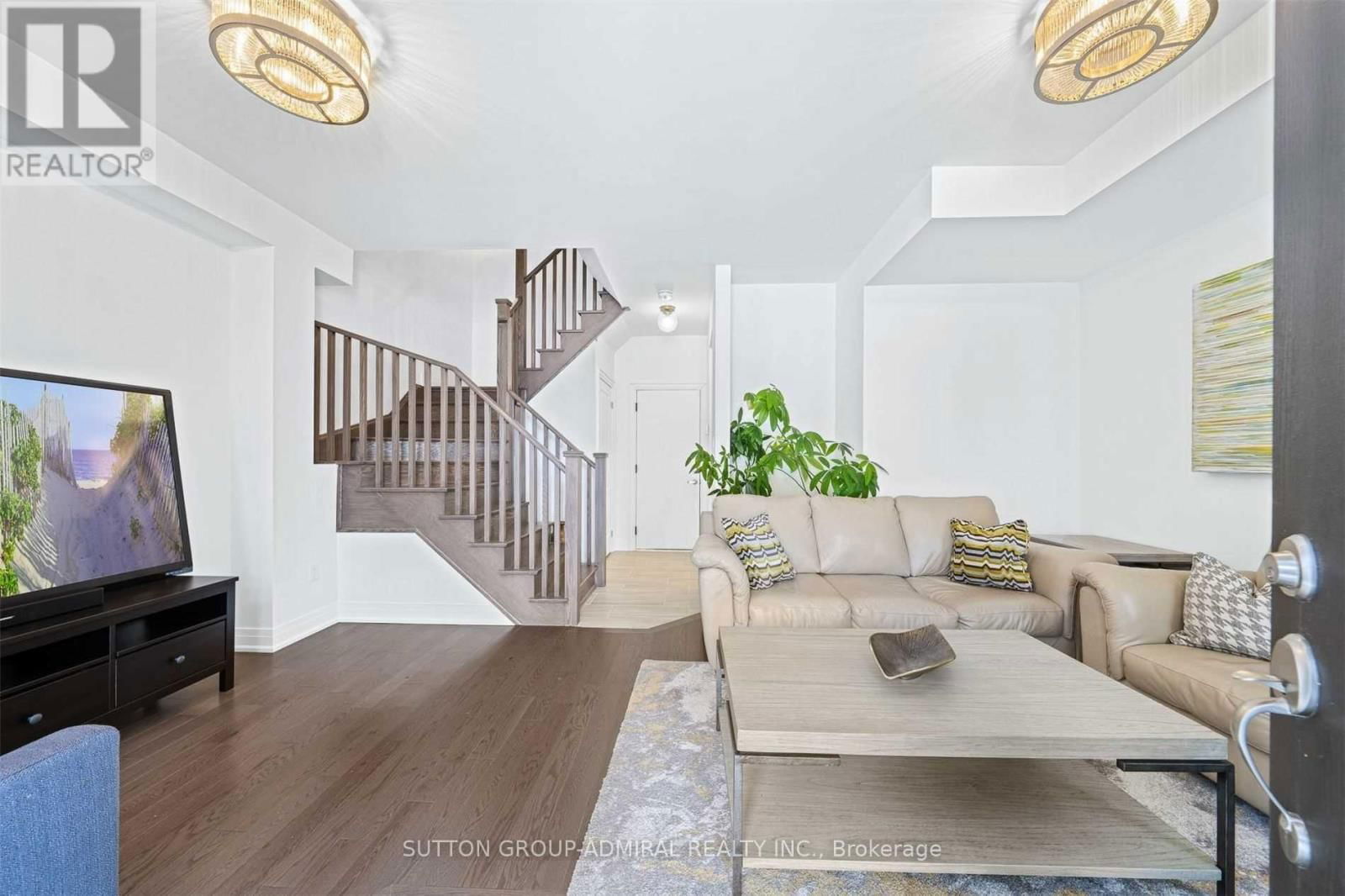 5 MCCACHEN STREET WEST Image 7