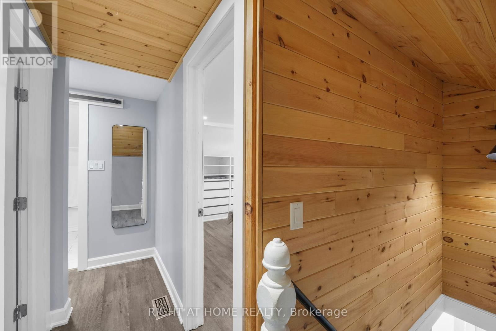 392 STOUFFER STREET Image 20