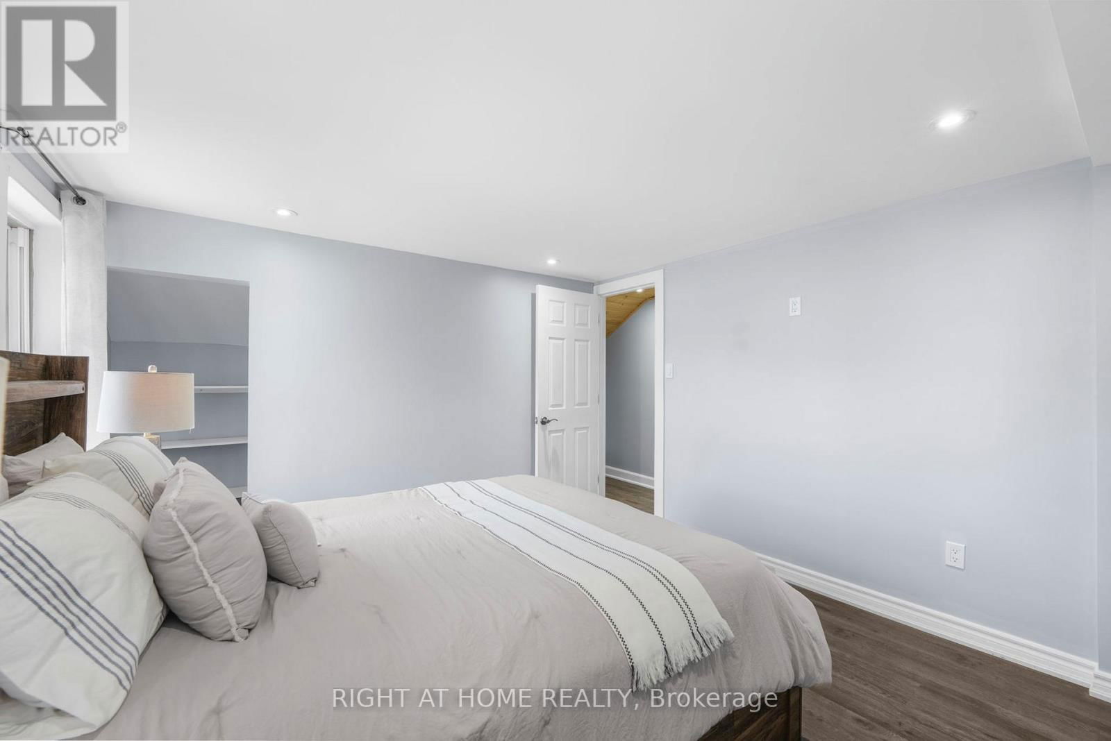 392 STOUFFER STREET Image 29