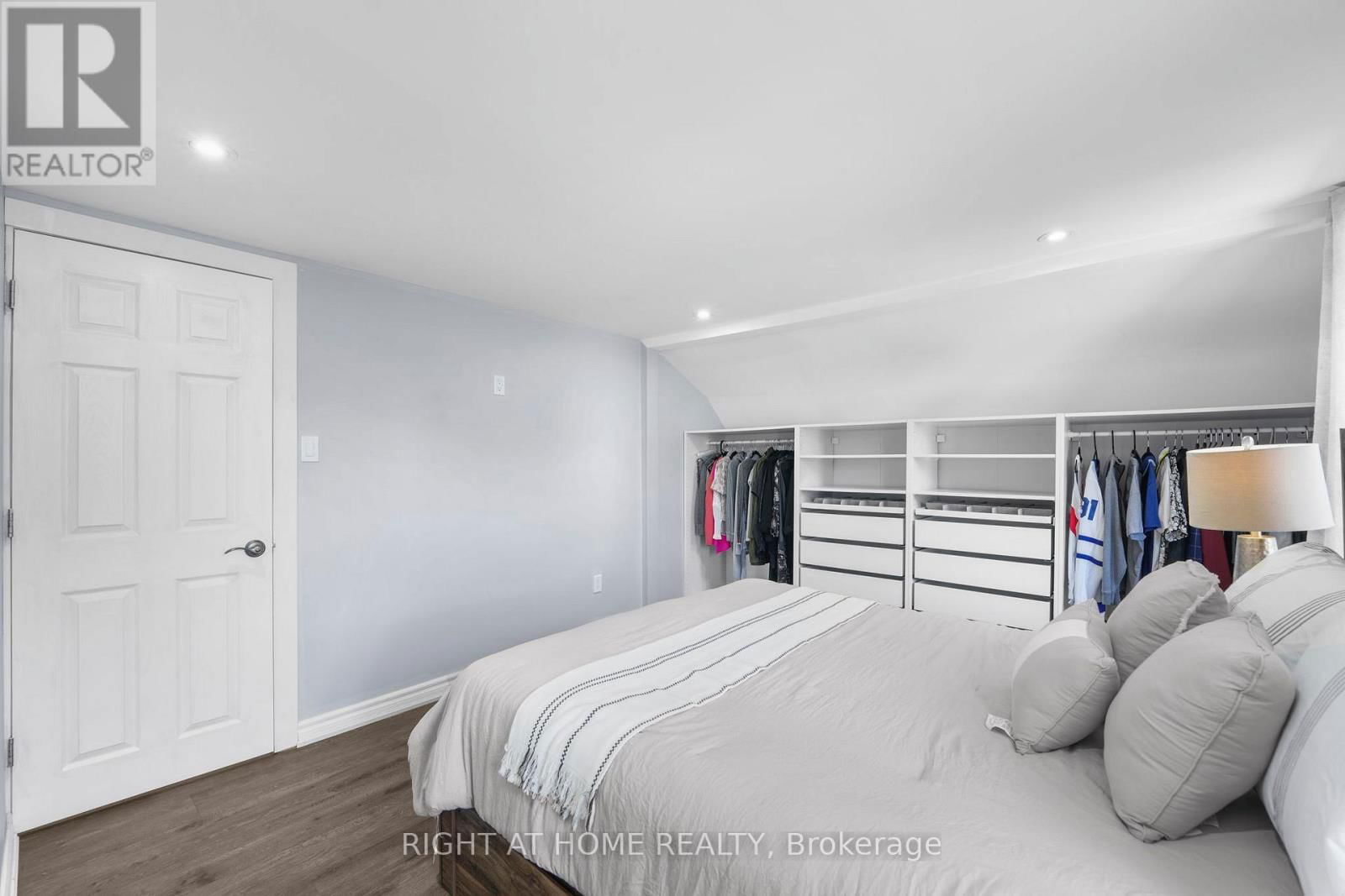 392 STOUFFER STREET Image 30