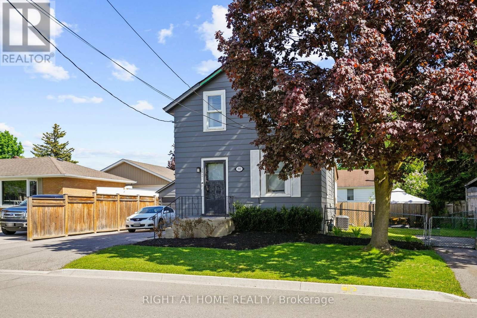392 STOUFFER STREET Image 4