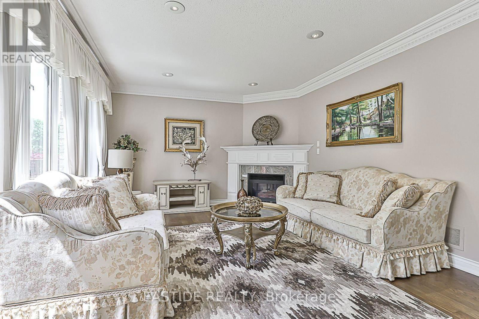 27 BRIMWOOD CRESCENT Image 10