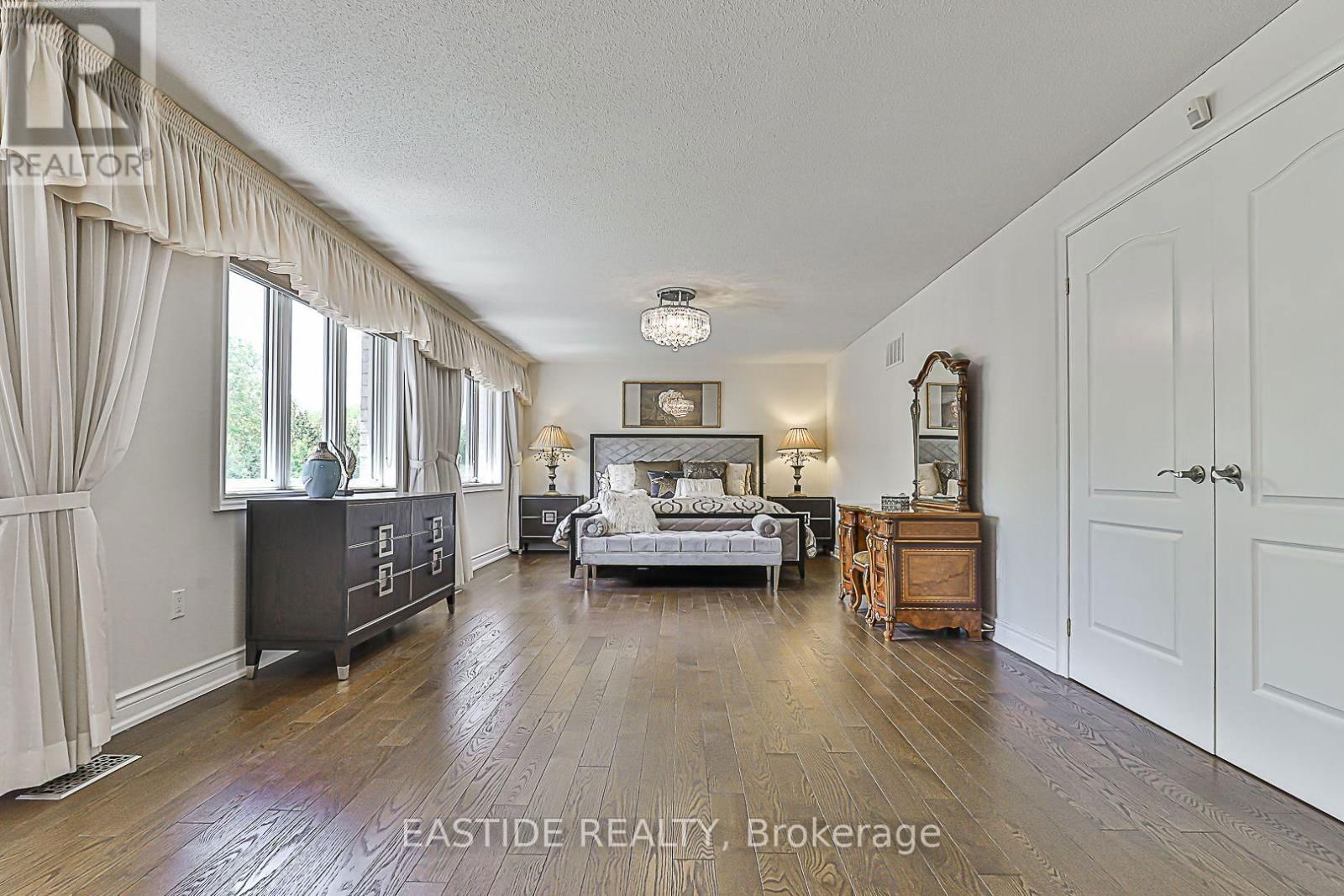 27 BRIMWOOD CRESCENT Image 18