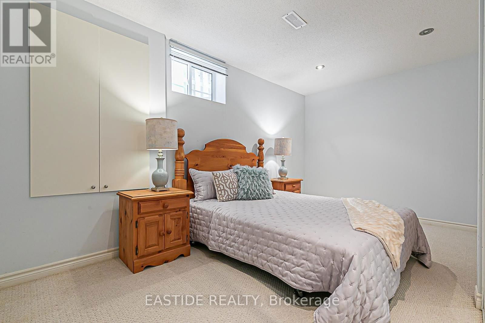 27 BRIMWOOD CRESCENT Image 32