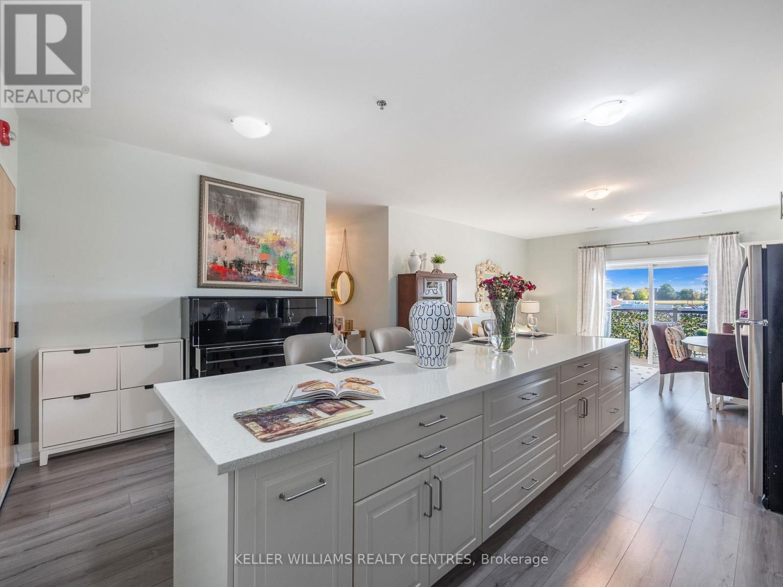 206 - 43 DALE DRIVE Image 10