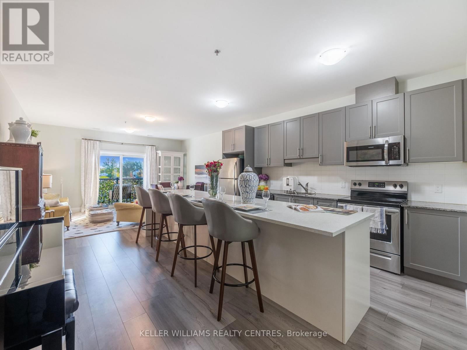 206 - 43 DALE DRIVE Image 4