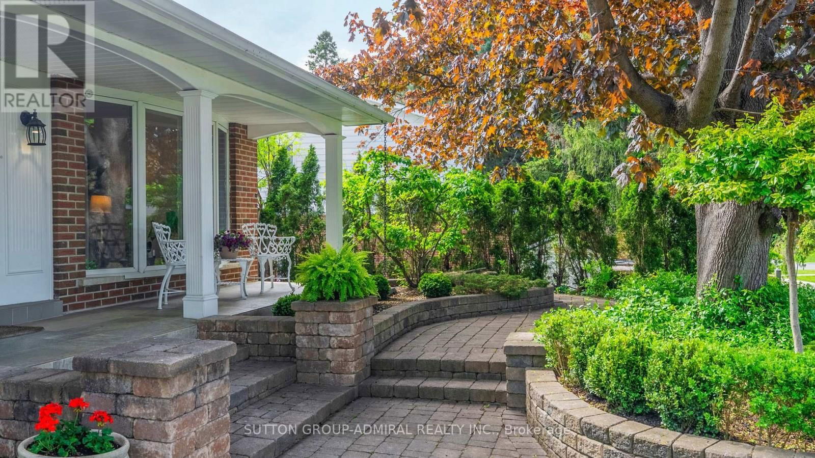 3 BLUE SPRUCE LANE Image 3