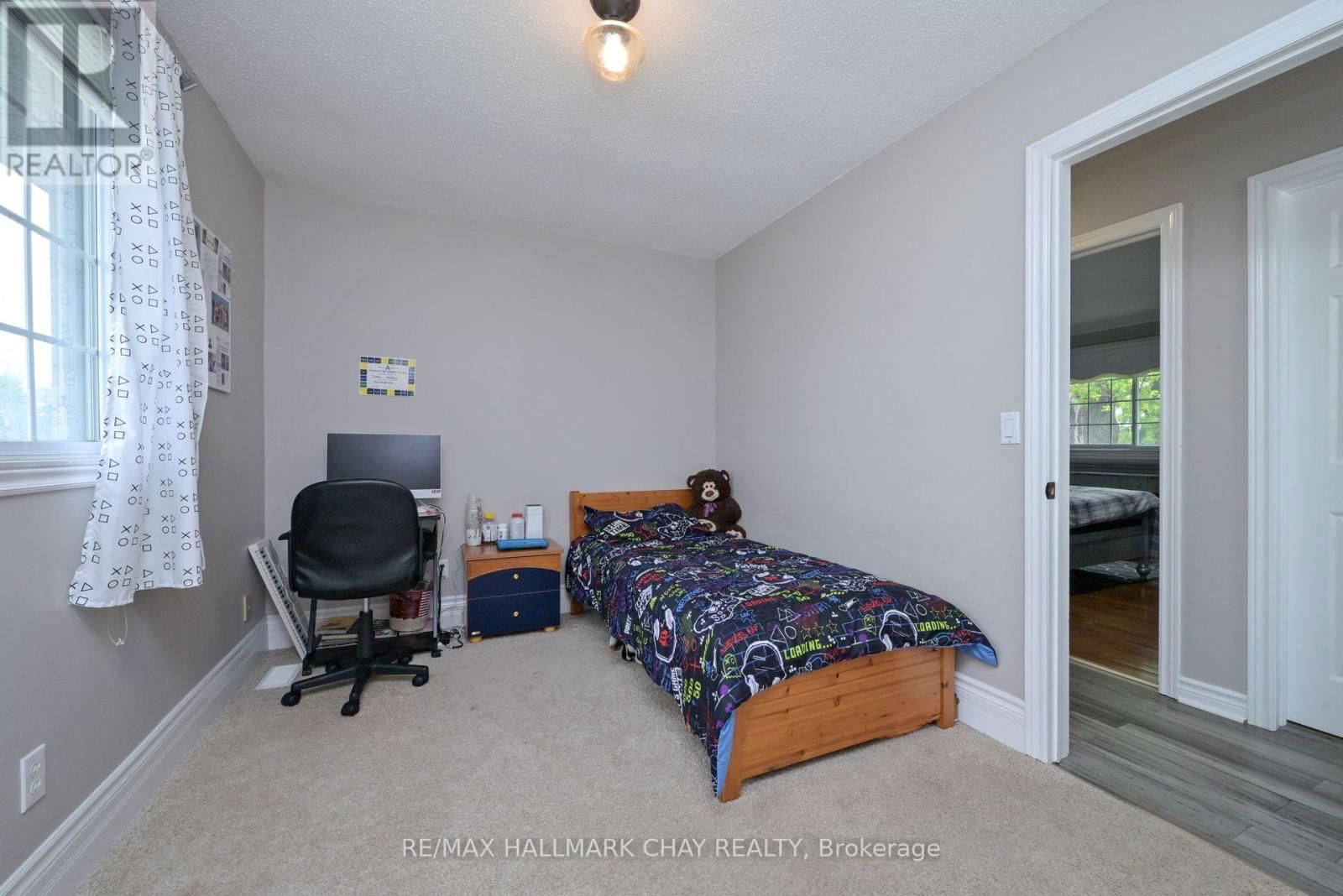 54 ALBERT STREET EAST Image 23
