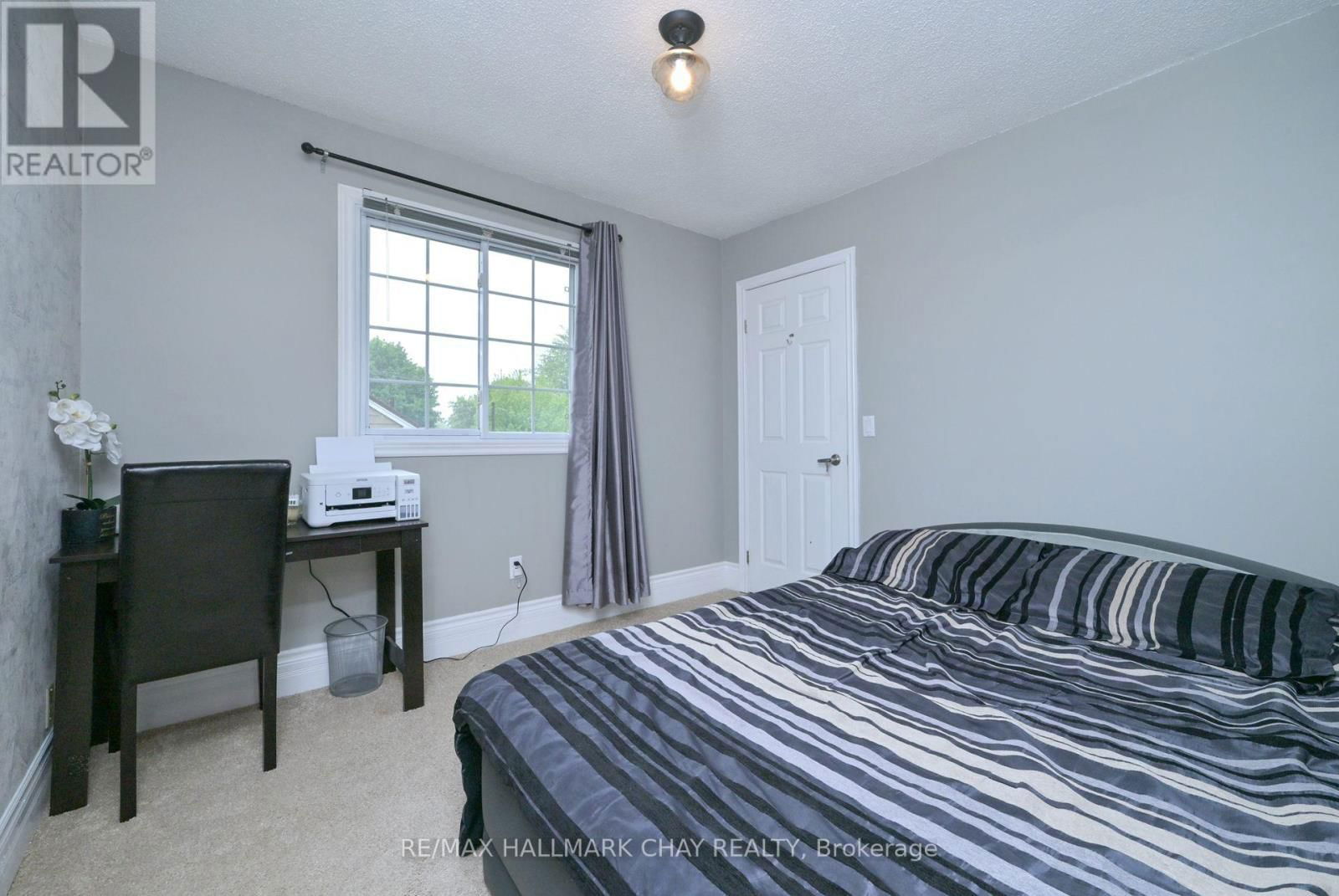 54 ALBERT STREET EAST Image 24