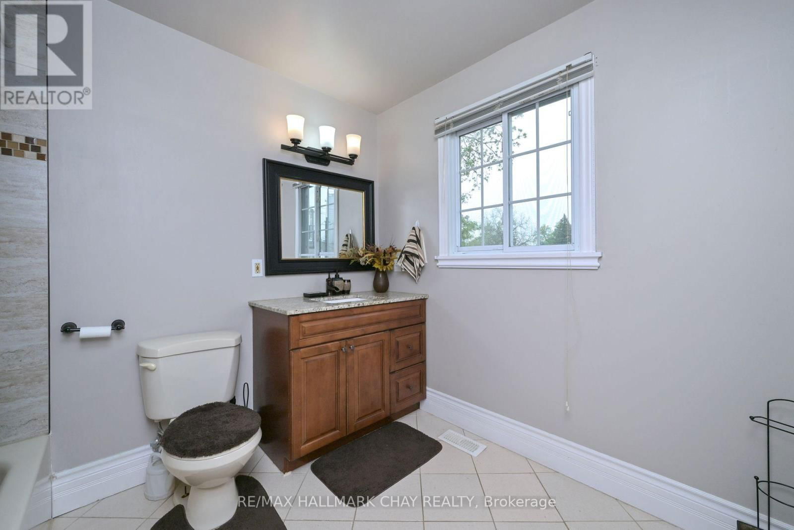 54 ALBERT STREET EAST Image 28