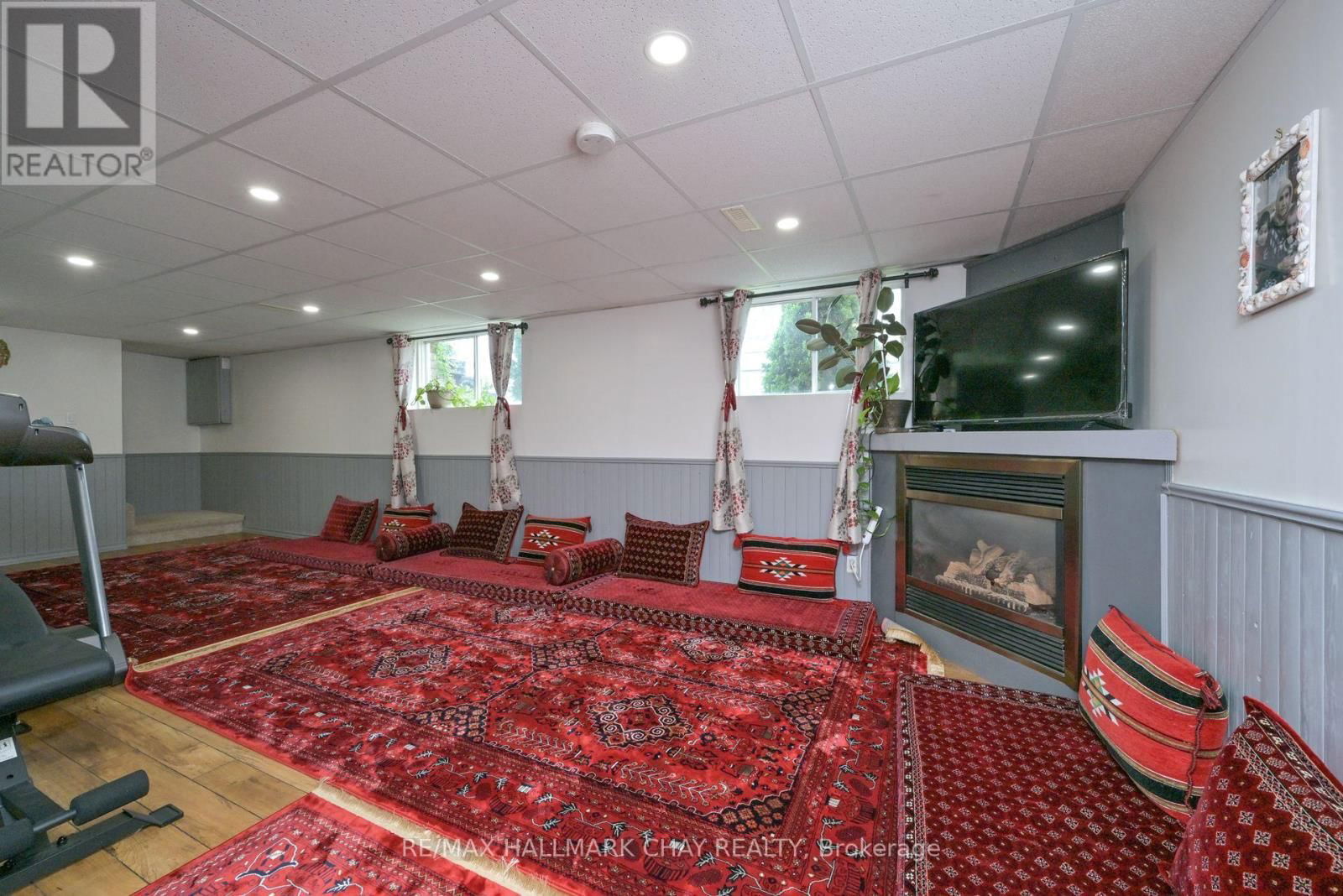 54 ALBERT STREET EAST Image 31